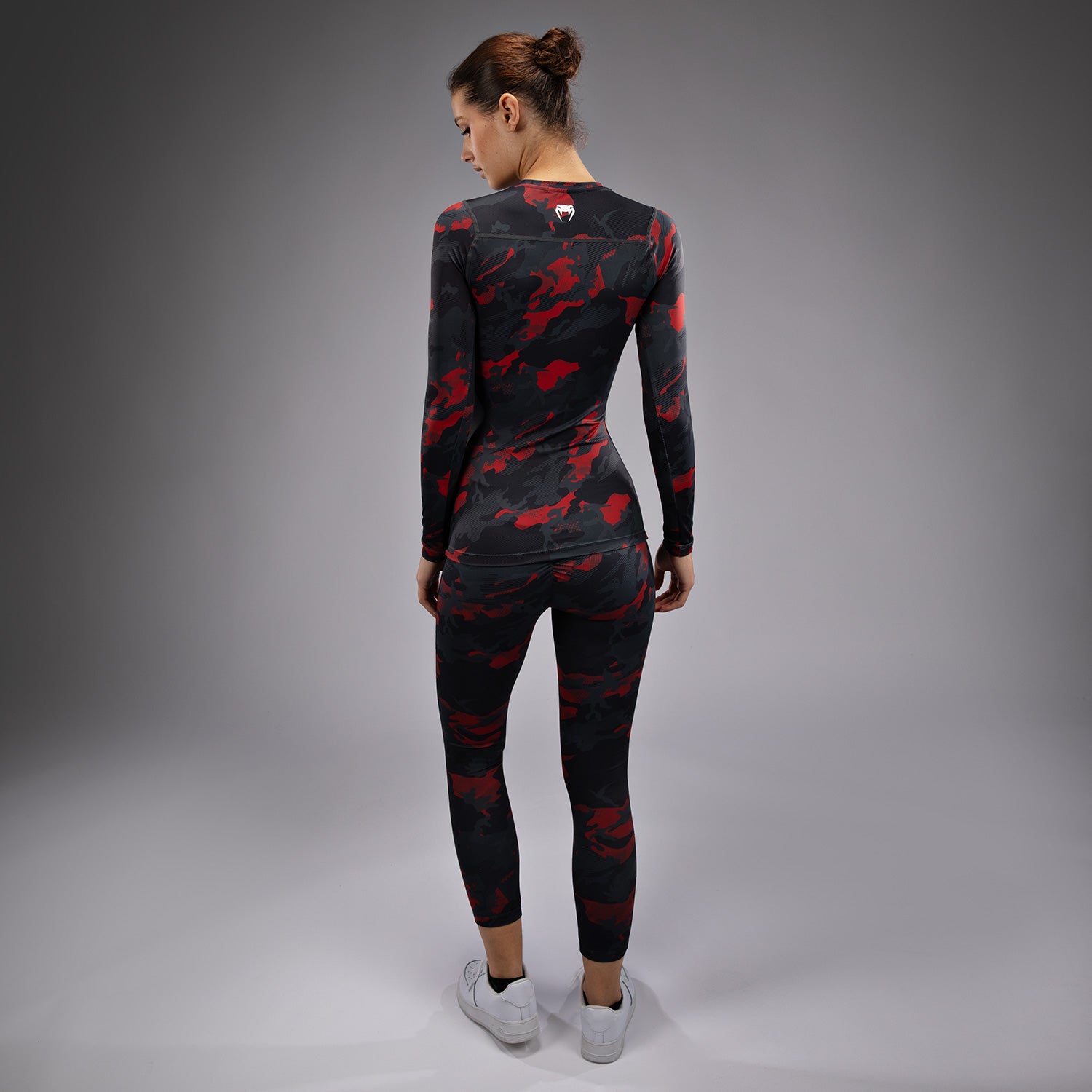 venum-x-sophia-rose-urban-red-camo-damen-langarm-rashguard image 5