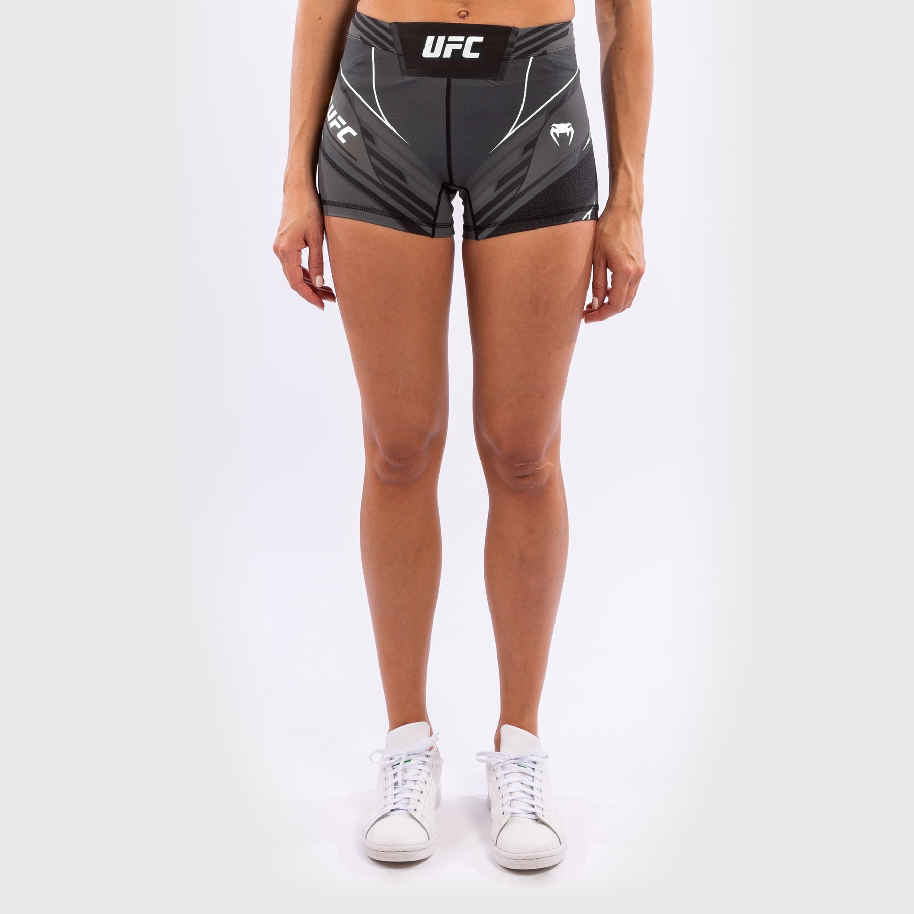 ufc-venum-authentic-fight-night-damen-vale-tudo-shorts-short-fit-schwarz image 2