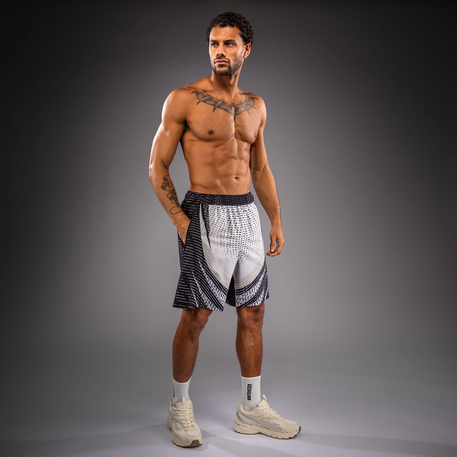 venum-galactic-3-0-trainingsshorts-cremewei-schwarz image 2