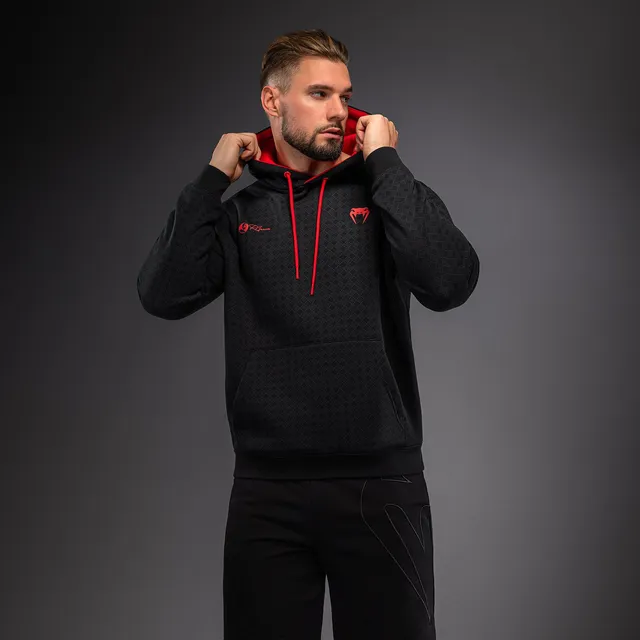 venum-x-roger-gracie-signature-kapuzenpullover-schwarz-rot-herren-hoodie image 1