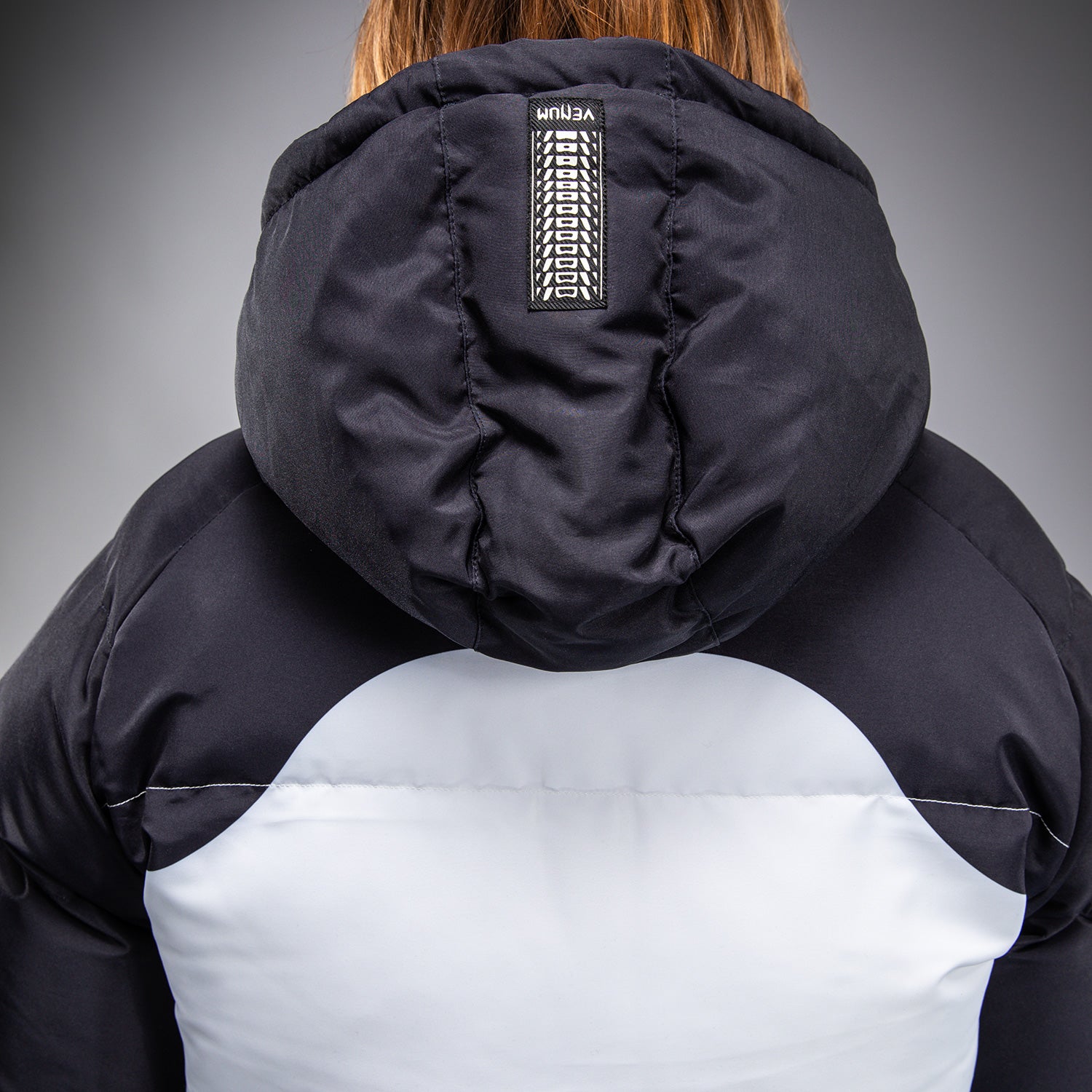 venum-attack-daunenjacke-schwarz-eis-herren-pufferjacke-mit-kapuze image 5