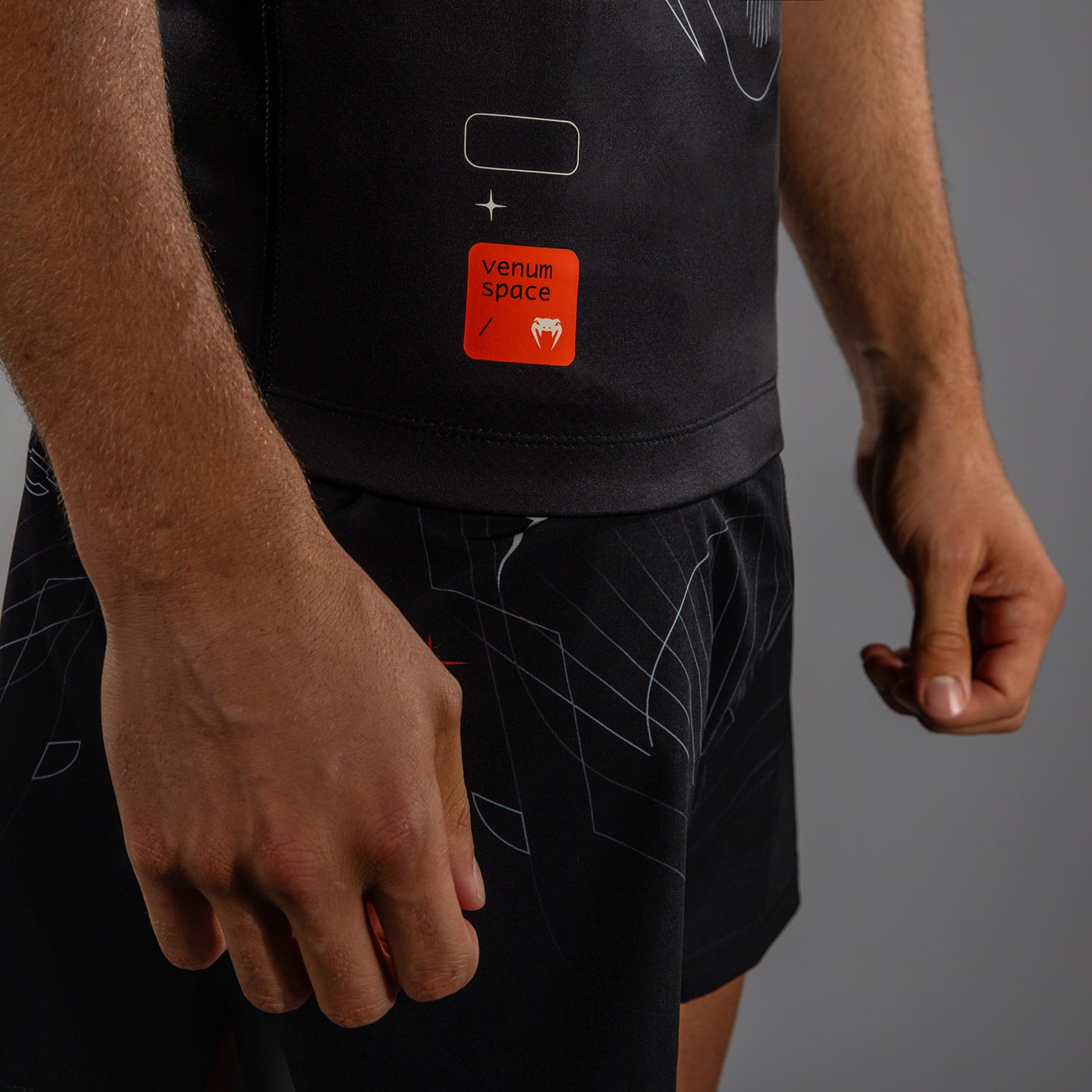venum-eclipse-kurzarm-rashguard-schwarz-elfenbein image 6