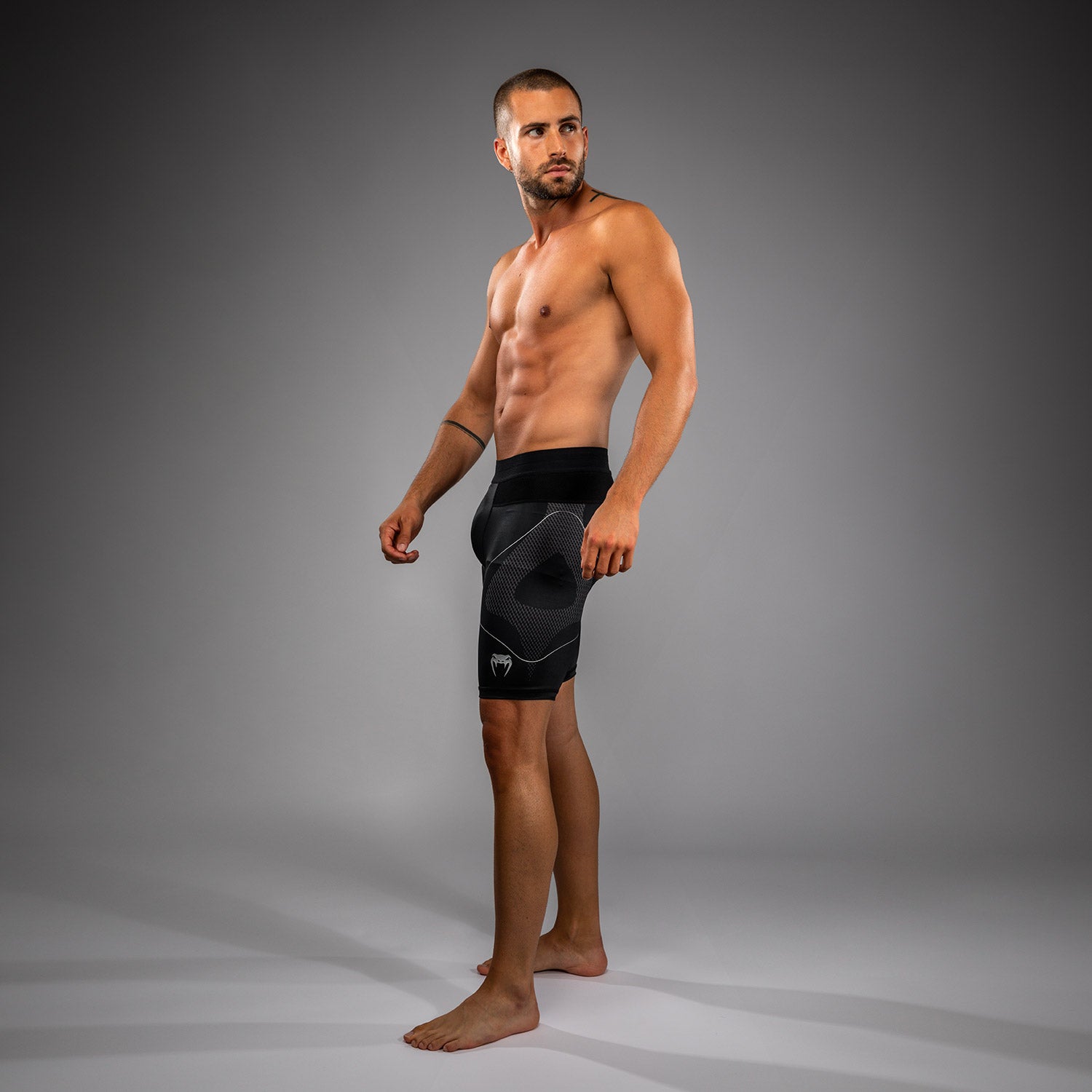 venum-nexus-vale-tudo-shorts-schwarz-silber image 2