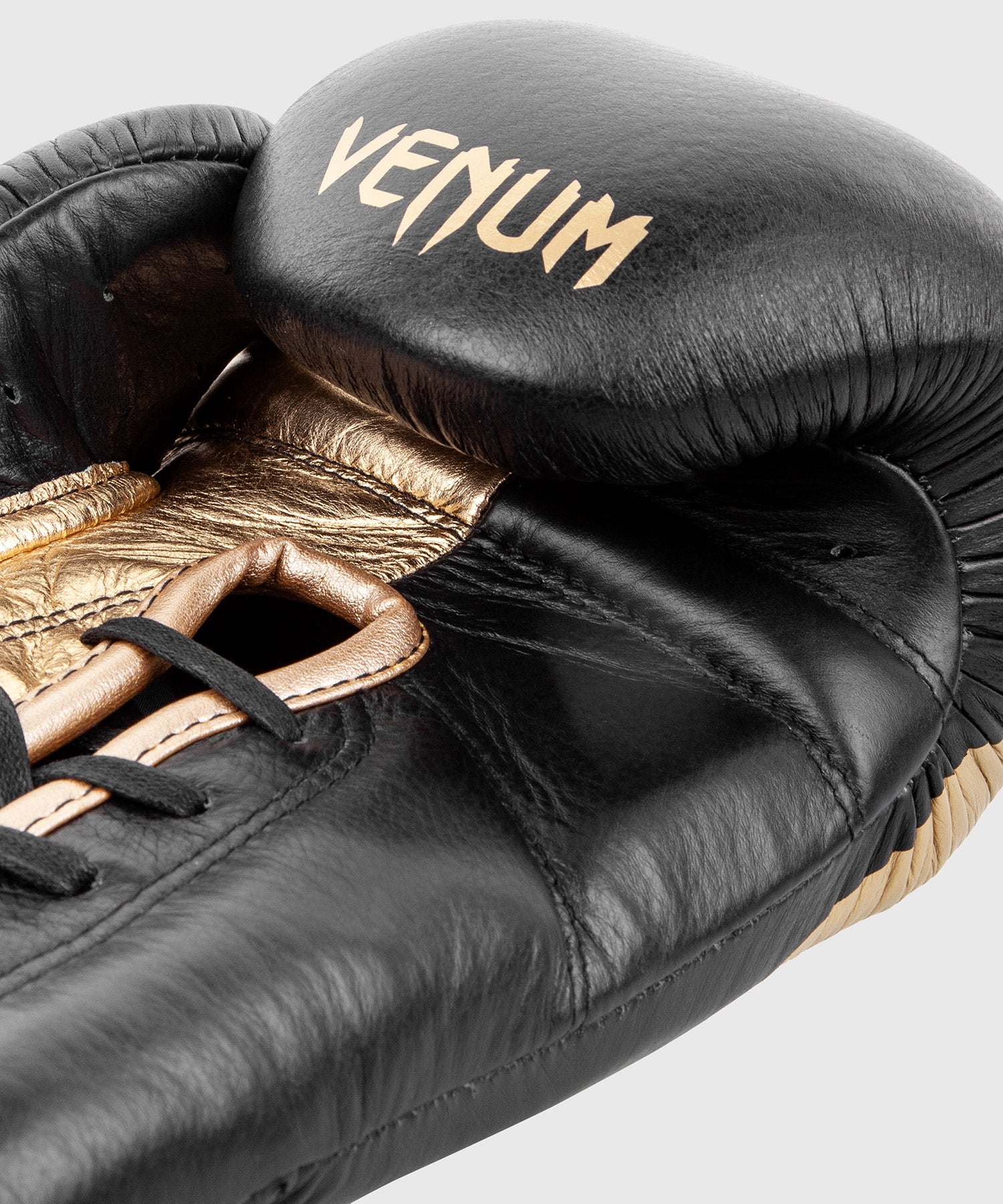 venum-giant-2-0-professionelle-boxhandschuhe-mit-schn-rung-schwarz-gold image 6