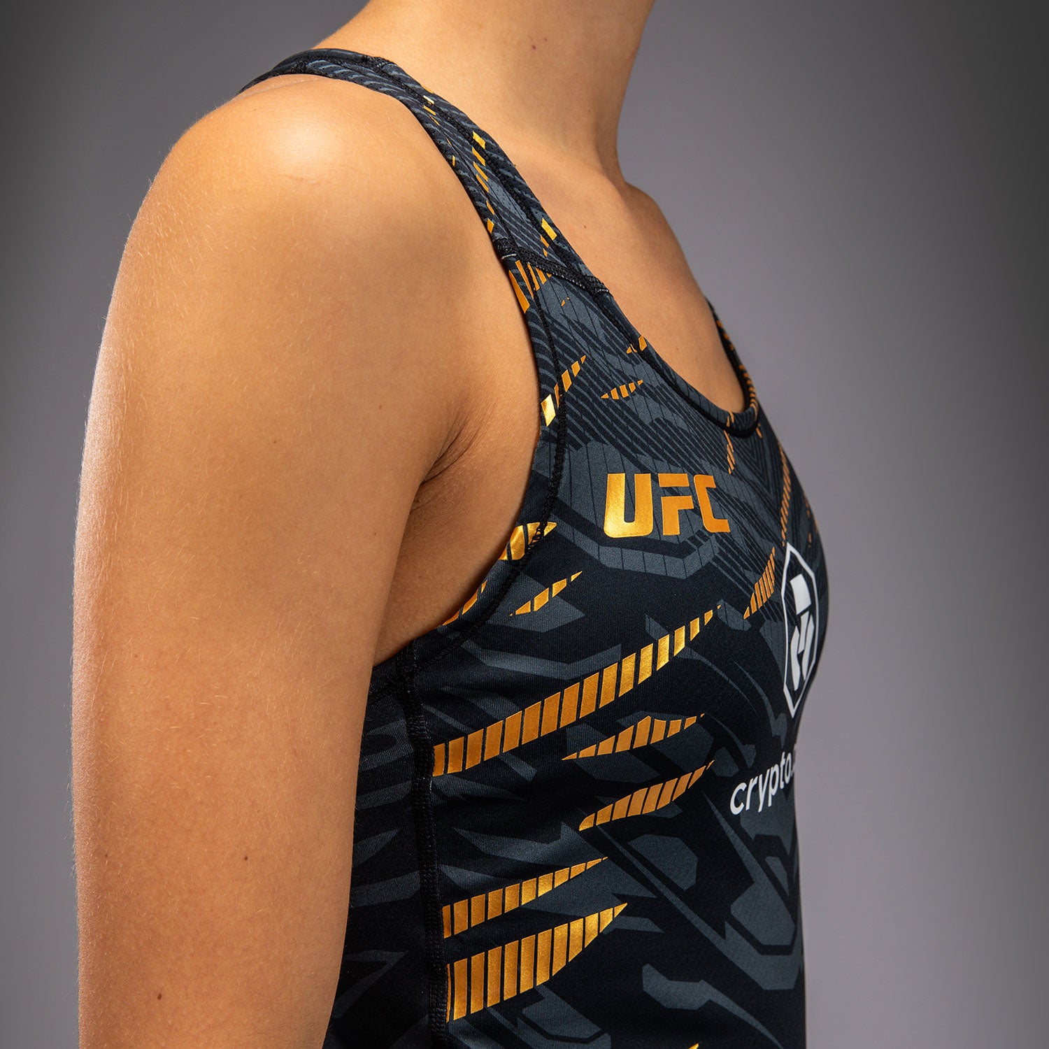 ufc-fusion-by-venum-authentic-fight-night-damen-fitted-tank-mit-shelf-bra-champi image 6