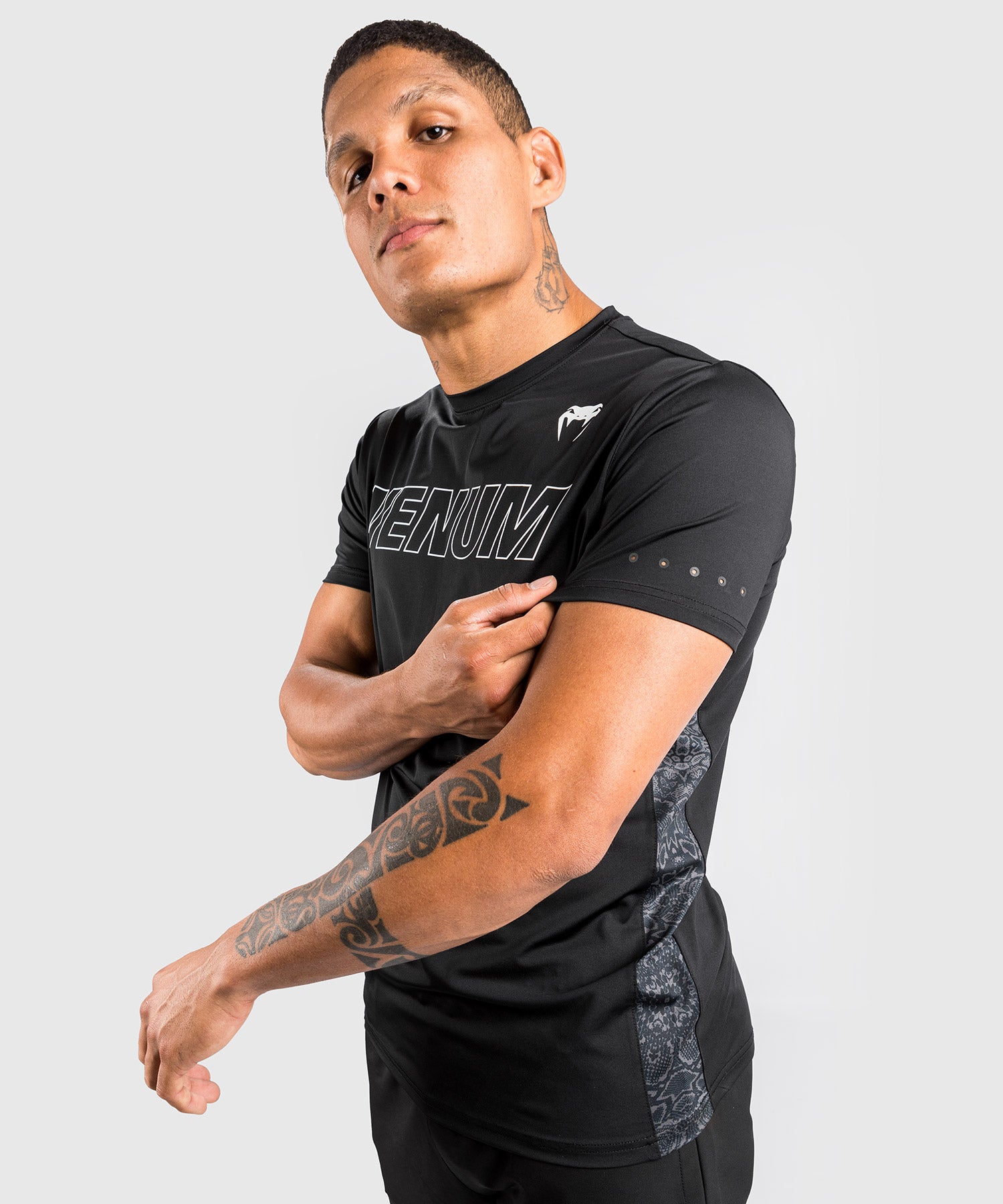 venum-classic-evo-dry-tech-t-shirt-schwarz-weiss image 3