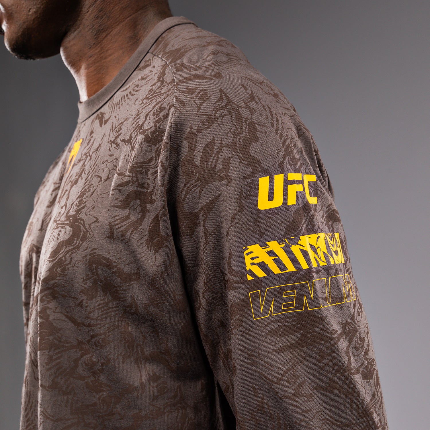 venum-ufc-fusion-by-venum-fight-week-langarm-t-shirt-herren-erdiges-braun image 7