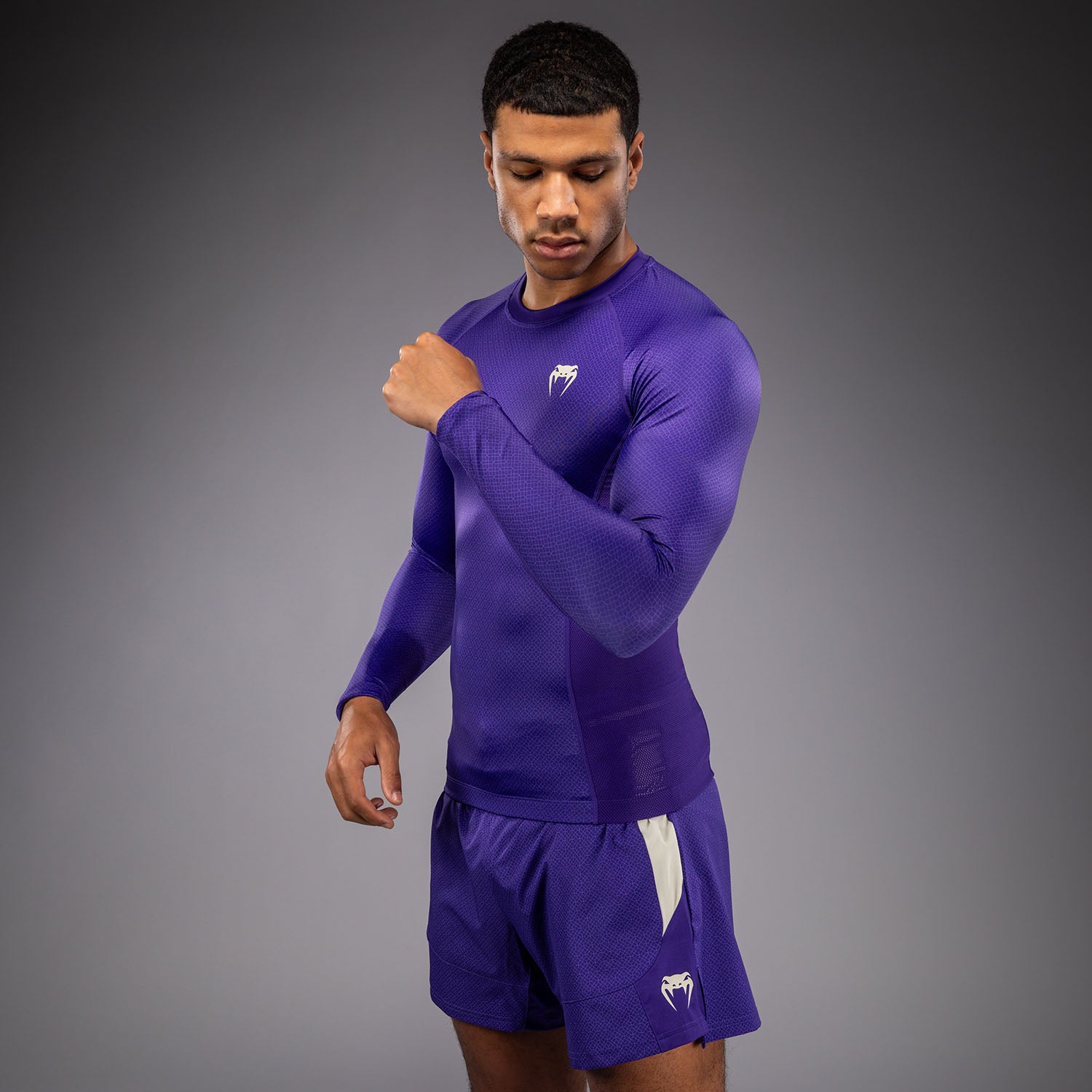 venum-x-roger-gracie-academy-langarm-rashguard-lila image 3