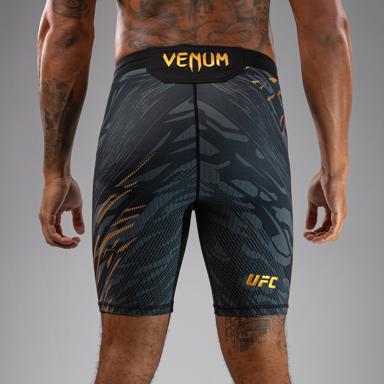 ufc-fusion-by-venum-authentic-fight-night-vale-tudo-short-champion-herren image 7