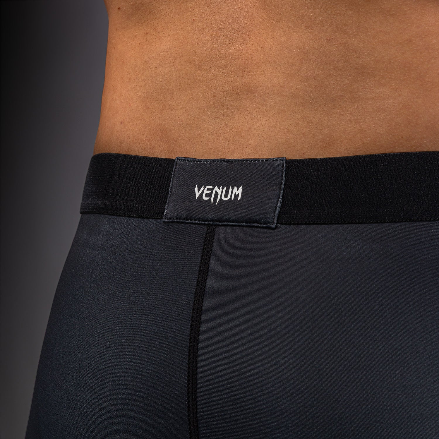 venum-streamline-vale-tudo-shorts-schwarz-wei image 5