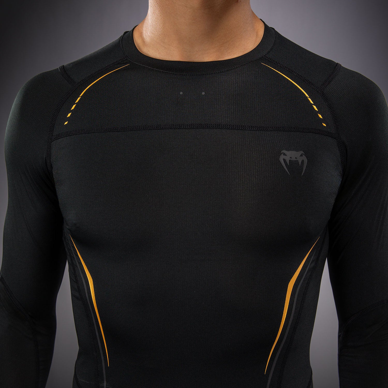 venum-g-core-langarm-rashguard-kompressionsshirt-schwarz-gold-f-r-herren image 5