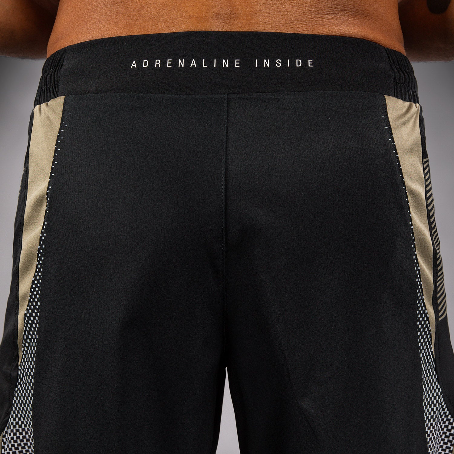 venum-adrenaline-kampfshorts-schwarz-sand image 4