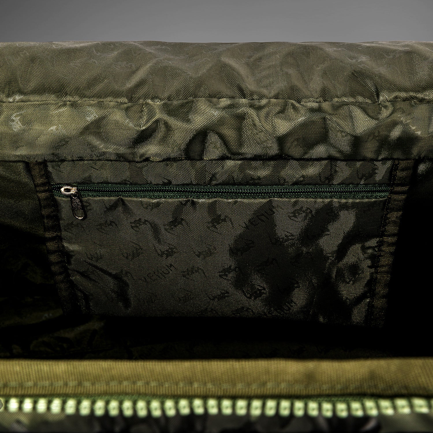 venum-trainer-lite-sporttasche-48l-khaki-camo image 6