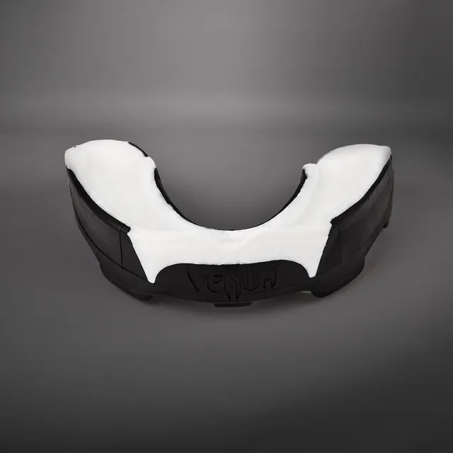 venum-predator-mundschutz-schwarz-wei image 1