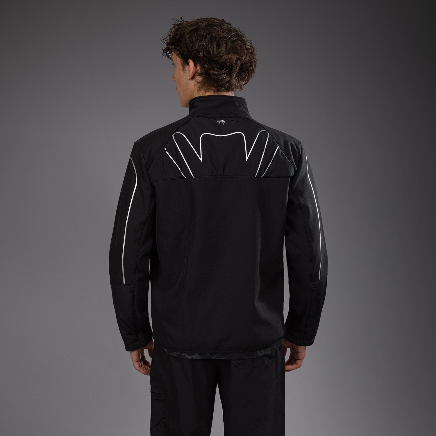 venum-paddock-softshell-jacke-lange-rmel-schwarz image 3