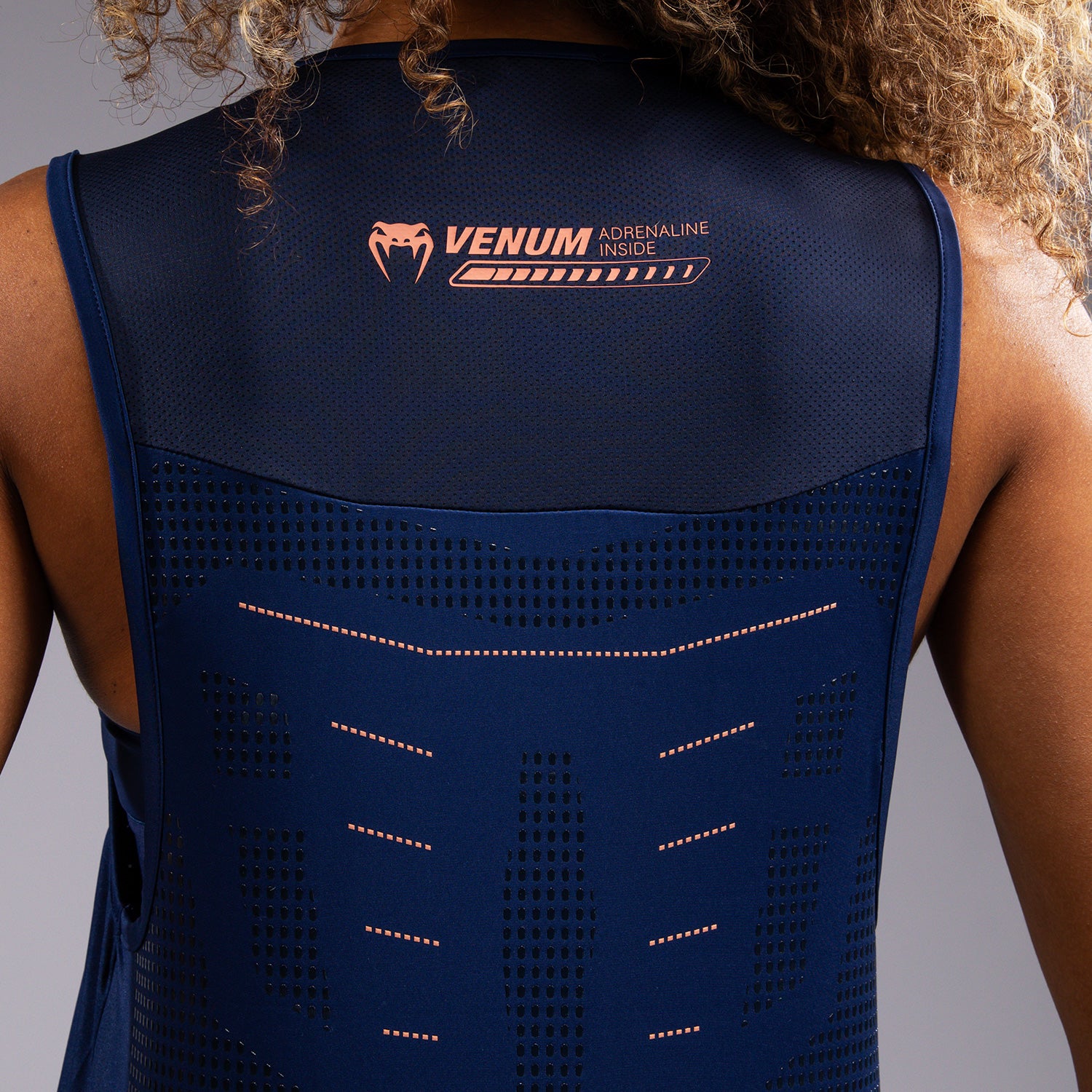 venum-technical-3-0-damen-dry-tech-tank-top-nachtblau image 7
