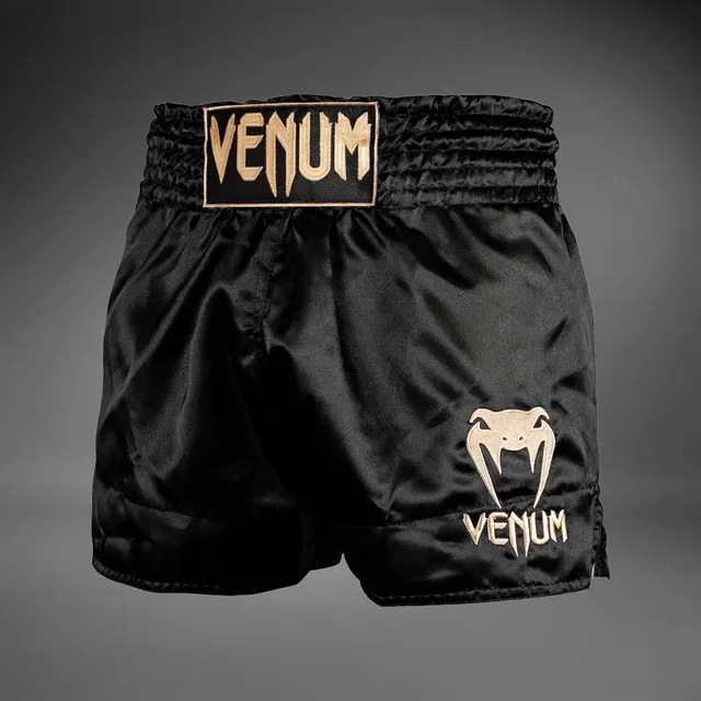 venum-classic-muay-thai-shorts-schwarz-gold image 1