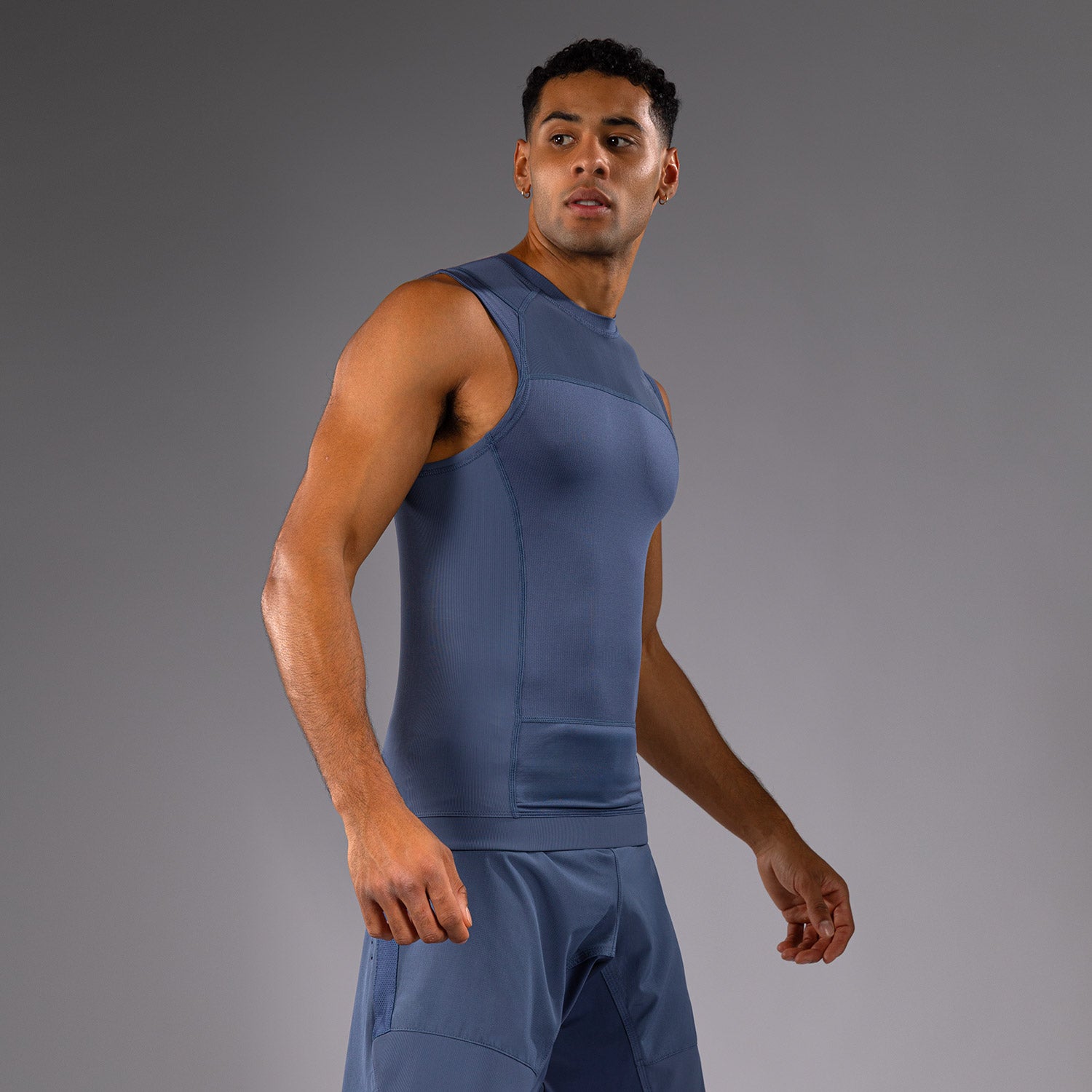 venum-g-fit-air-herren-rmelloser-rashguard-nebelblau image 2