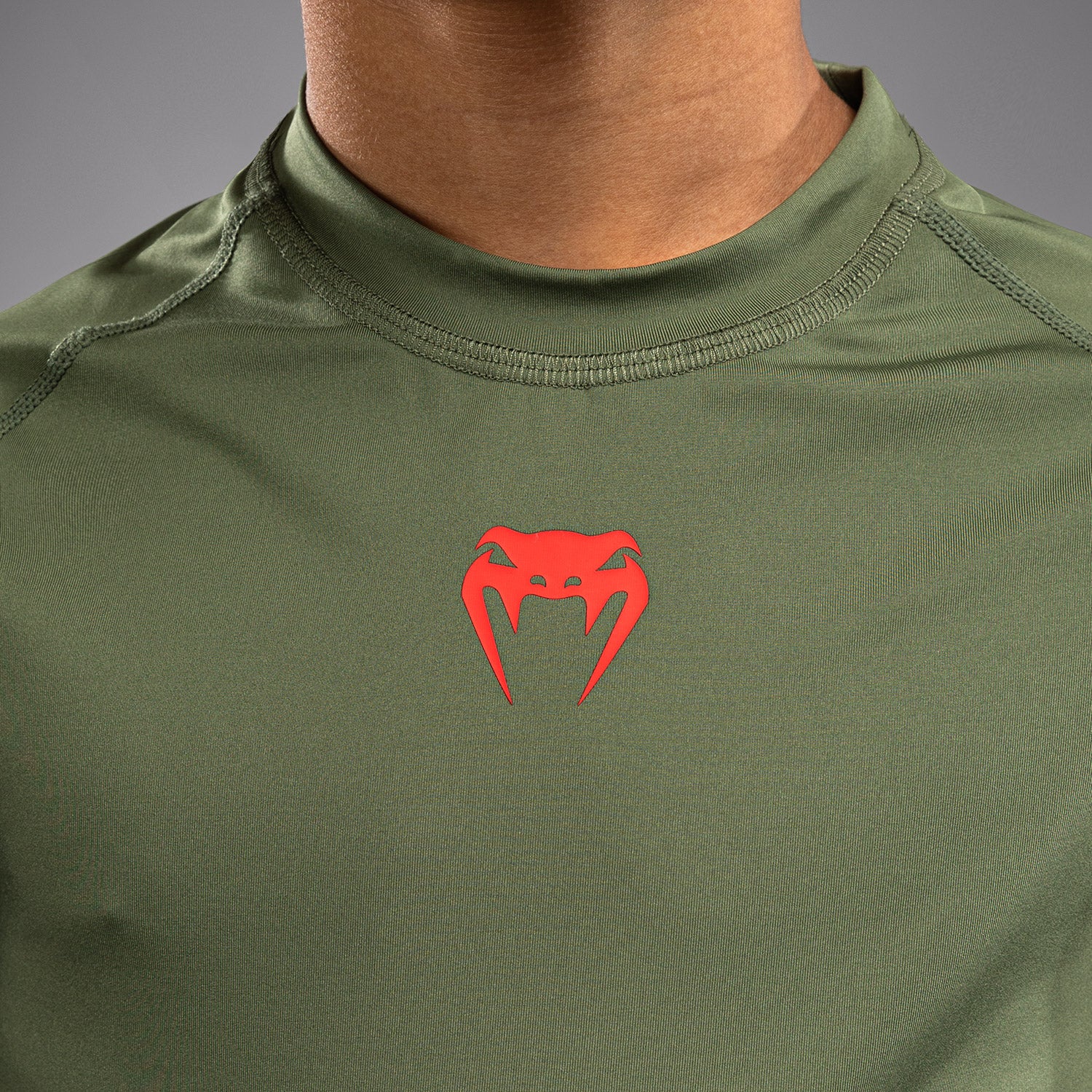 venum-contender-kinder-rashguard-kurzarm-armeegr-n-orange image 4