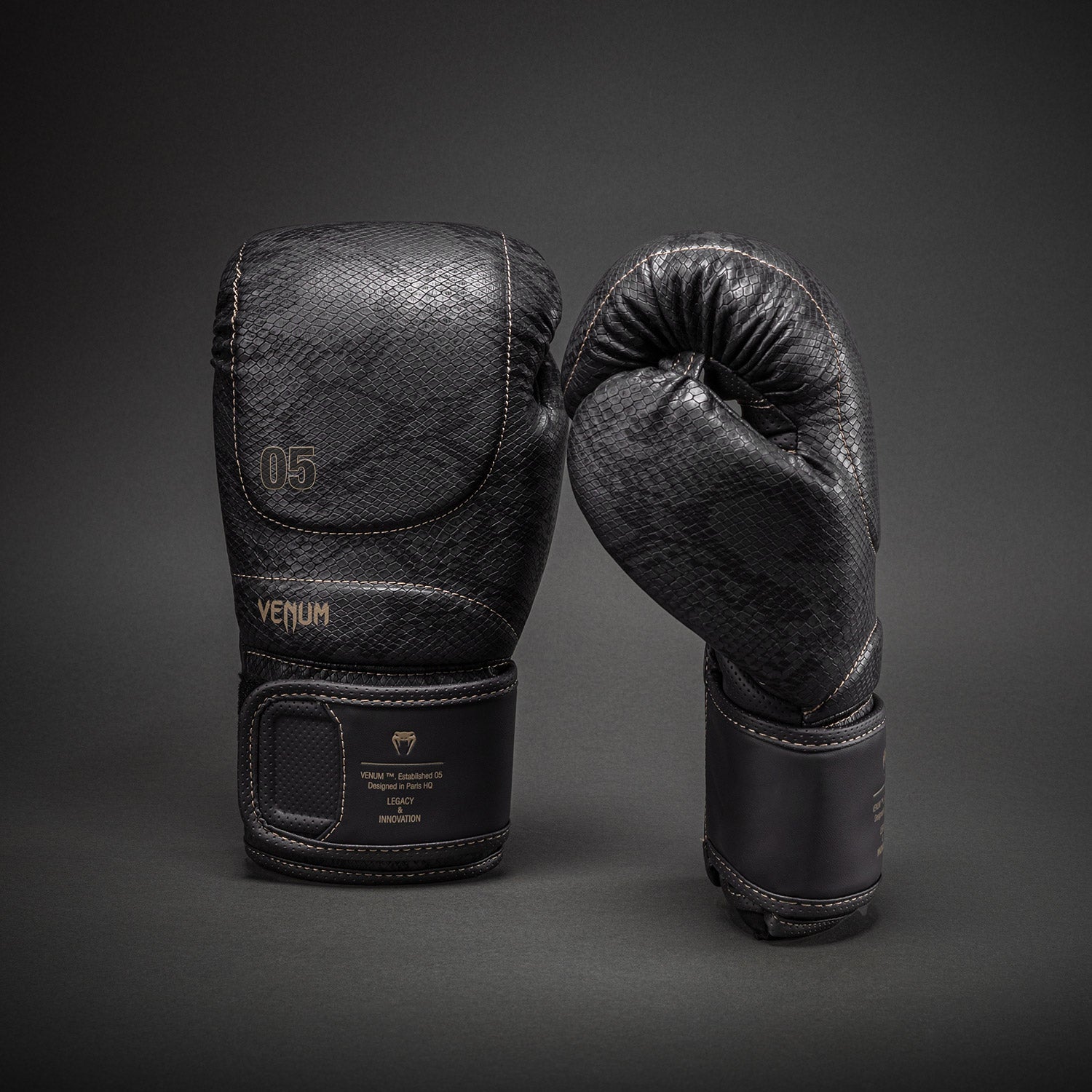 venum-impact-evo-scales-boxhandschuhe-dunkelgrau image 1