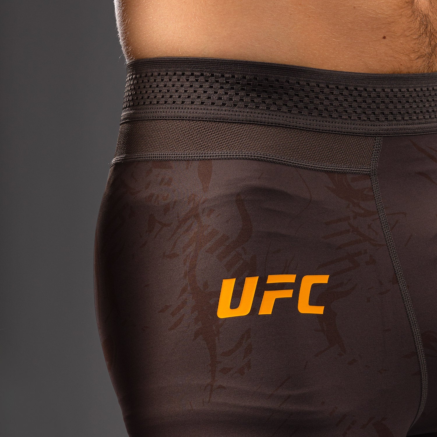 ufc-fusion-by-venum-fight-week-herren-performance-tight-erdiges-braun image 8