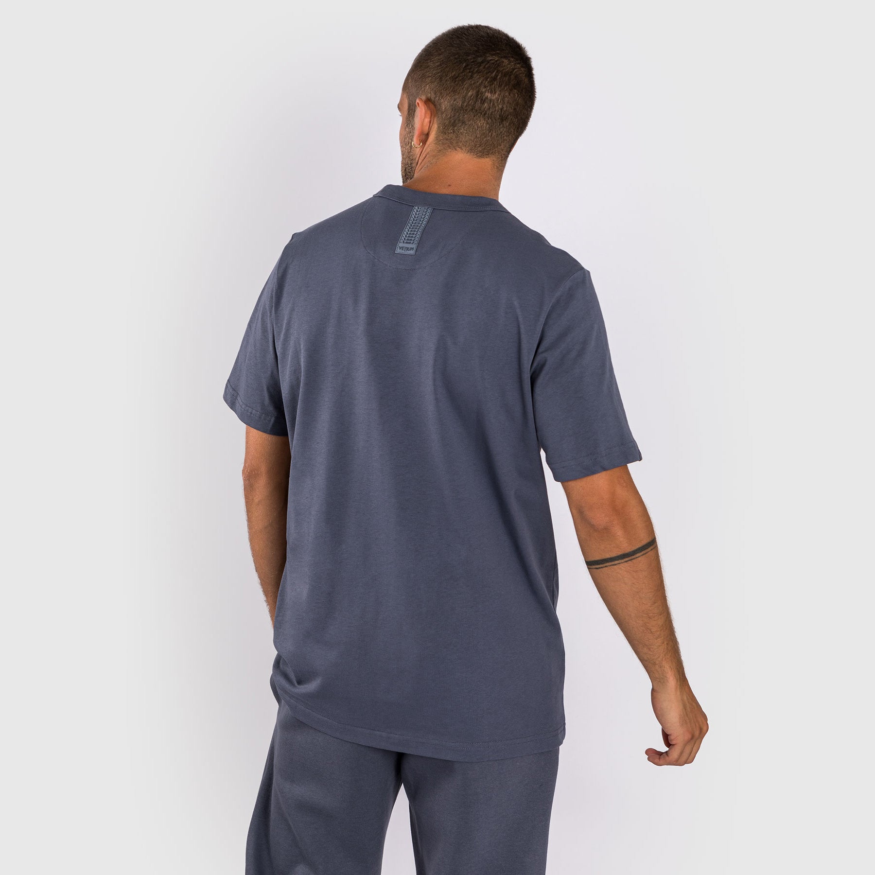 venum-silent-power-t-shirt-marineblau-herren image 4