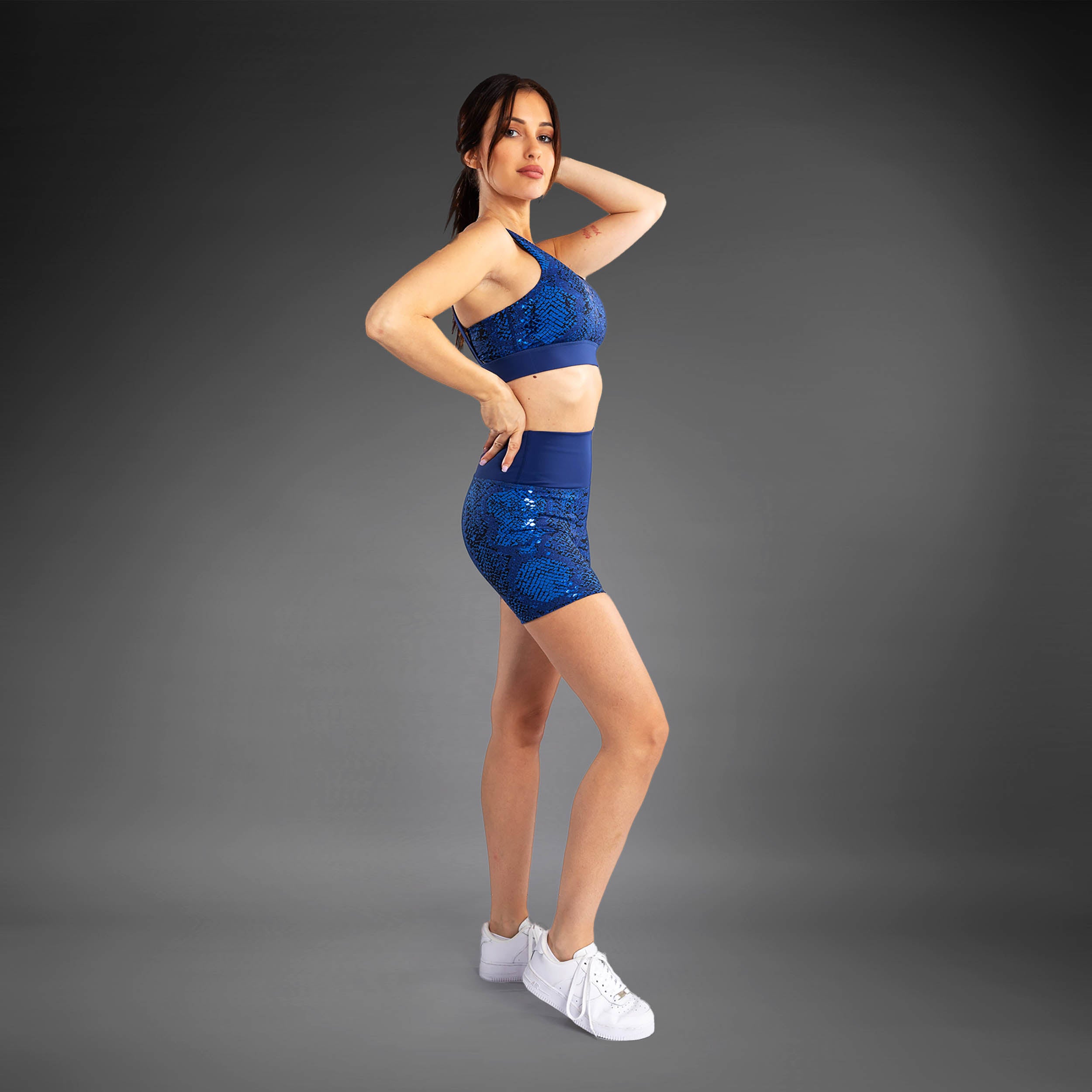 venum-amazonia-damen-kompressionshorts-ultramarinblau image 4