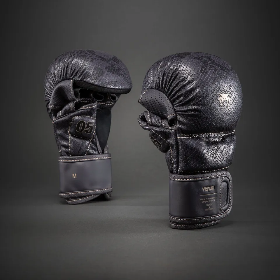 venum-impact-evo-scales-mma-sparringhandschuhe-dunkelviolett image 1
