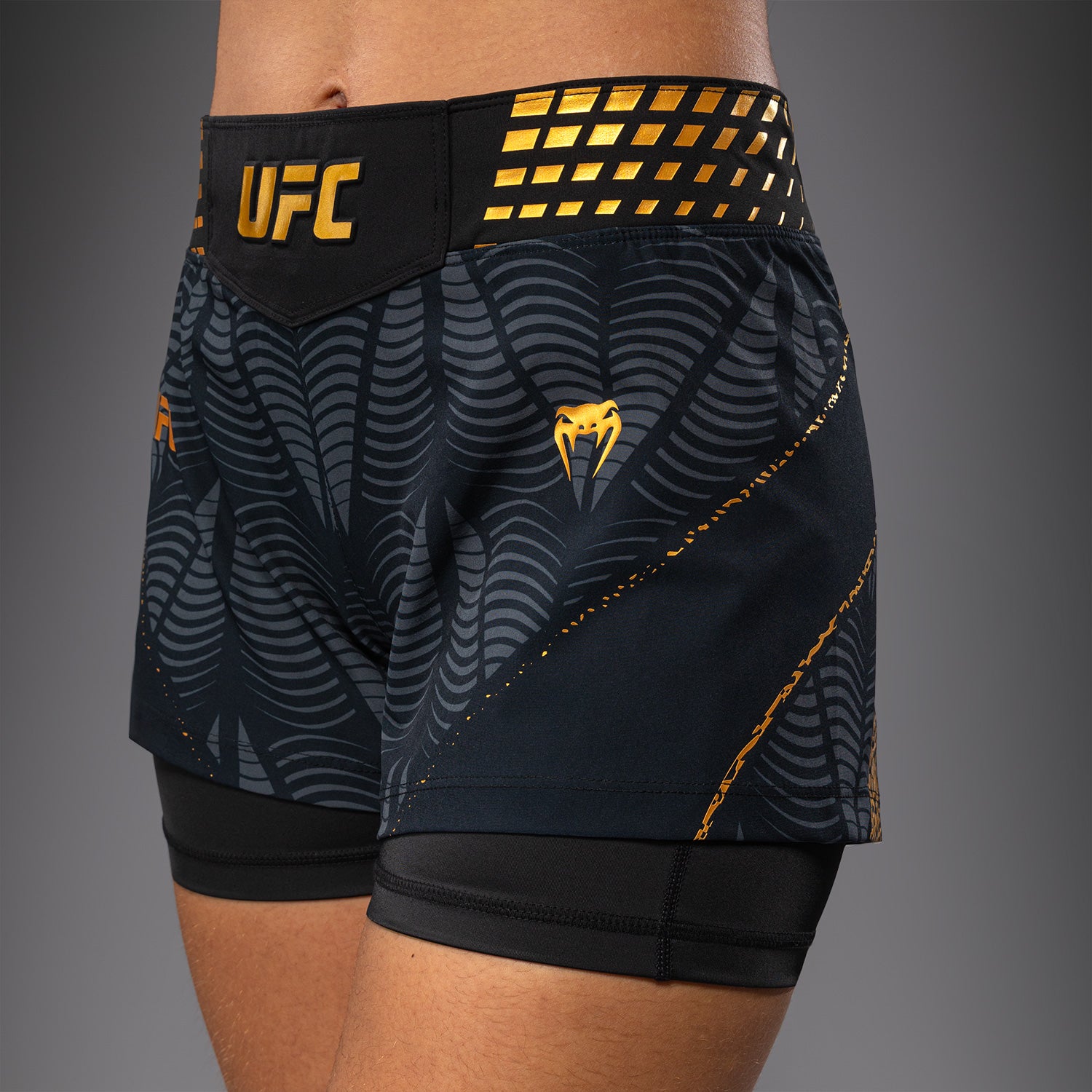 ufc-zenith-by-venum-authentic-fight-night-fight-short-damen-champion-schwarz-gol image 7
