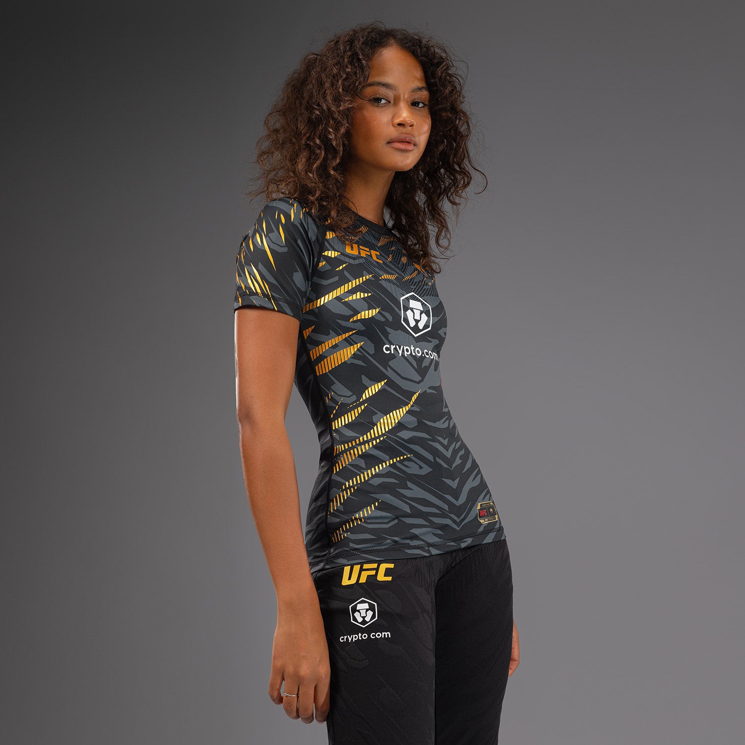 ufc-fusion-by-venum-authentic-fight-night-damen-rashguard-kurzarm-champion image 4