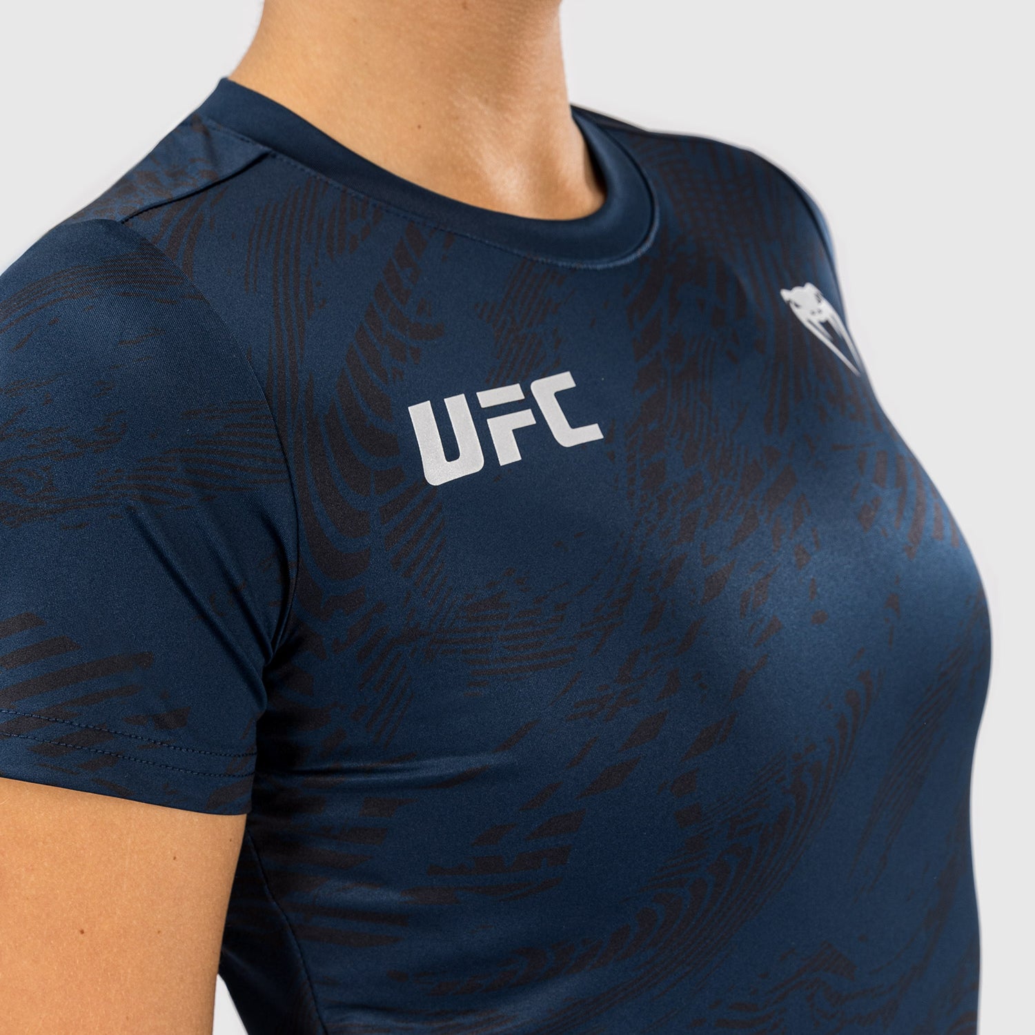 ufc-fusion-by-venum-fight-week-damen-dry-tech-t-shirt-ozeanblau image 5