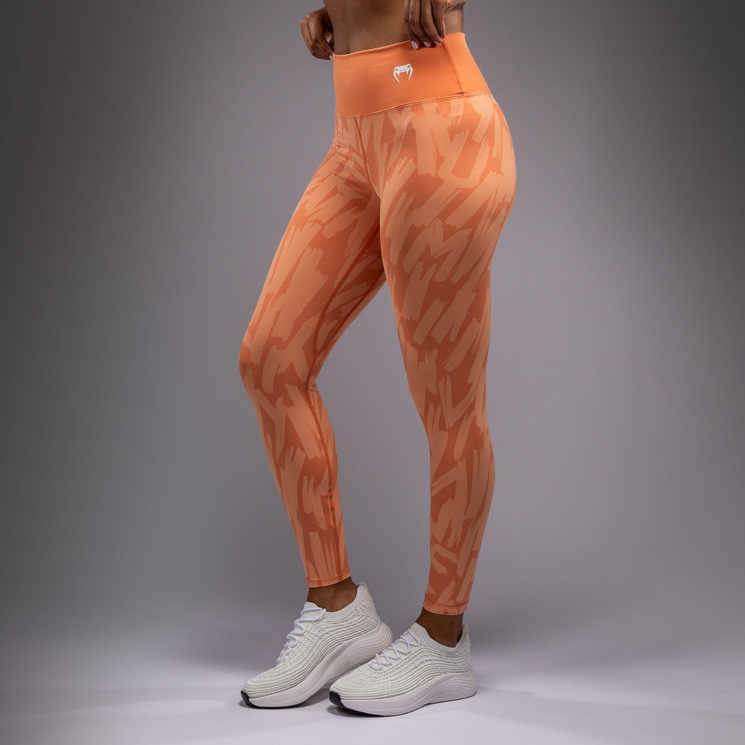 venum-graffiti-leggings-damen-in-voller-l-nge-samtaprikose image 2
