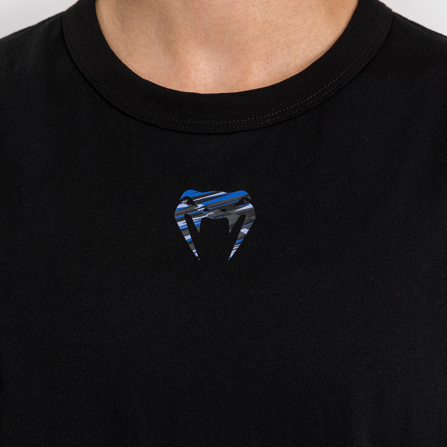 venum-abyss-frauen-t-shirt-tiefes-schwarz image 4