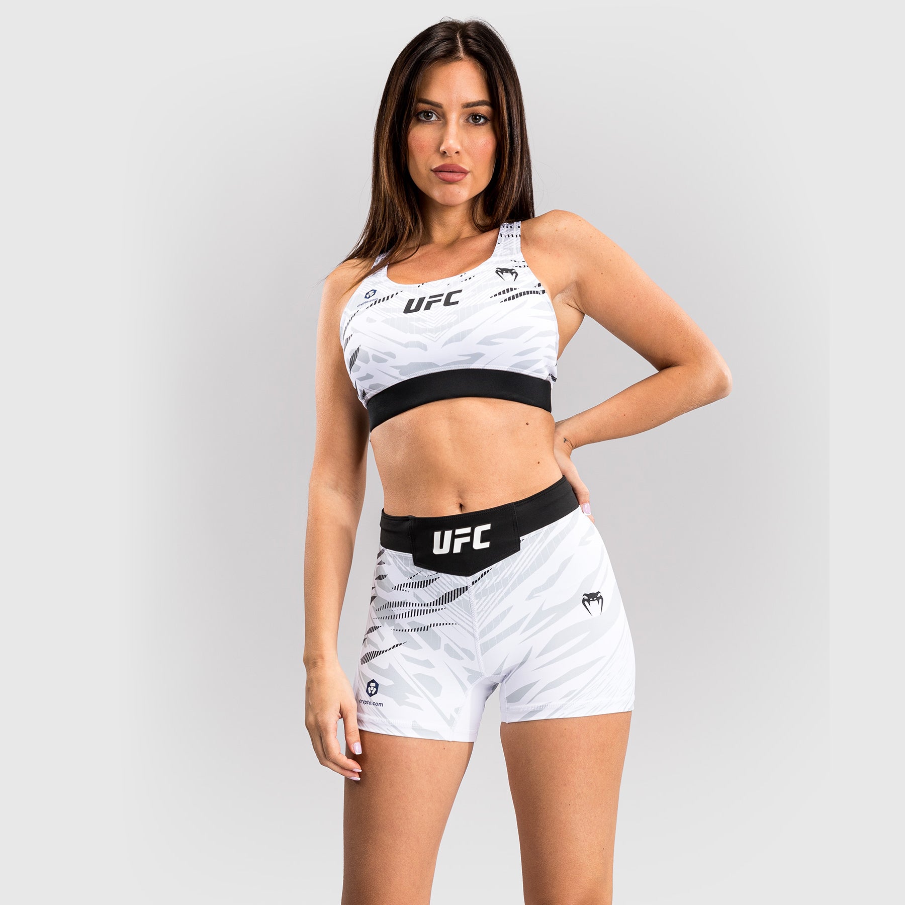 ufc-fusion-by-venum-authentic-fight-night-vale-tudo-short-damen-weiss-short-fit image 8