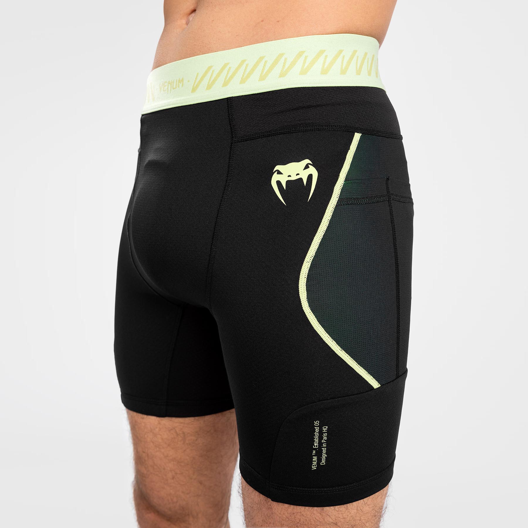 venum-fusion-2-0-vale-tudo-shorts-herren-schwarz-gelb image 6