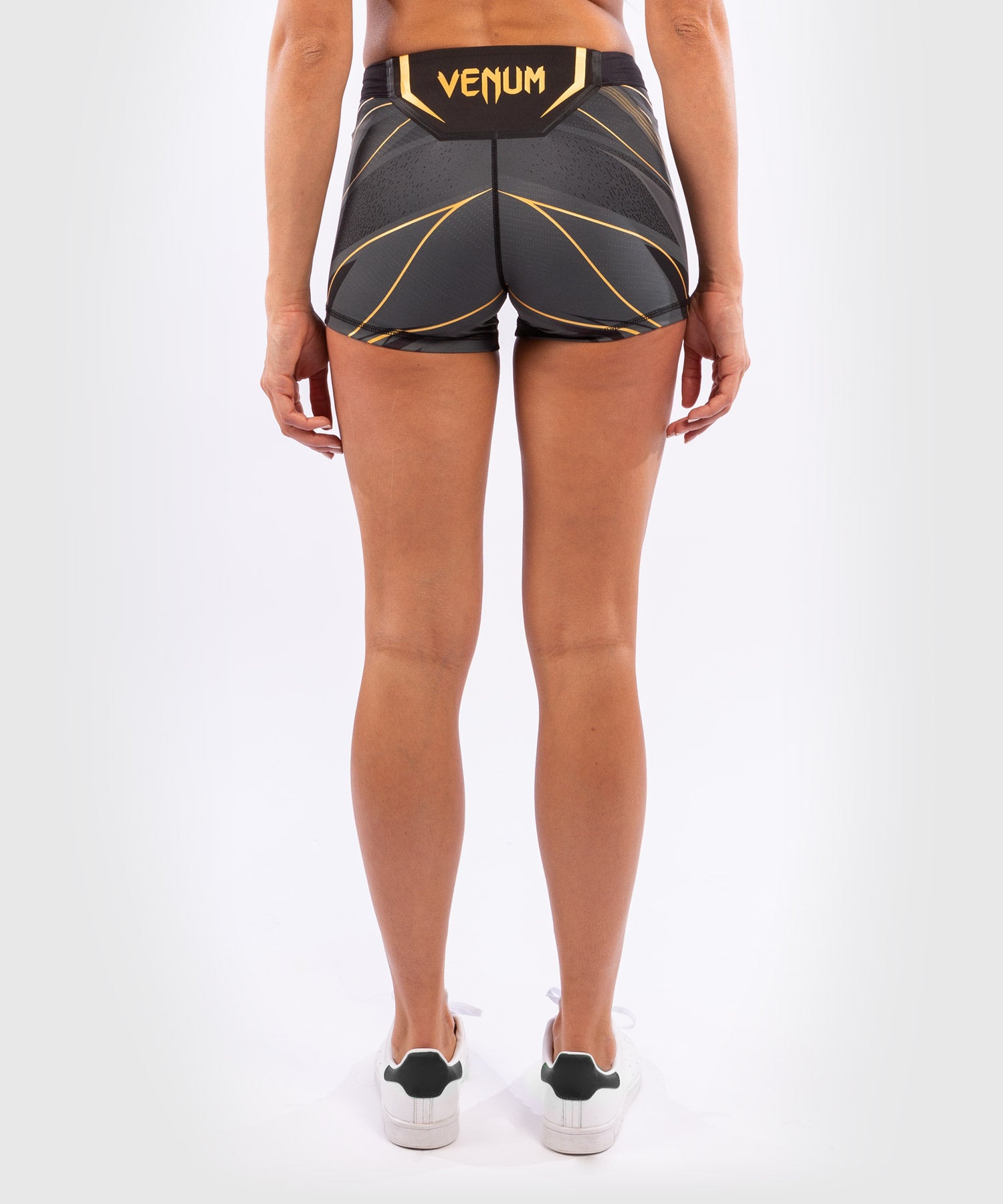 ufc-venum-authentic-fight-night-vale-tudo-shorts-damen-short-fit-schwarz-gold-ch image 4