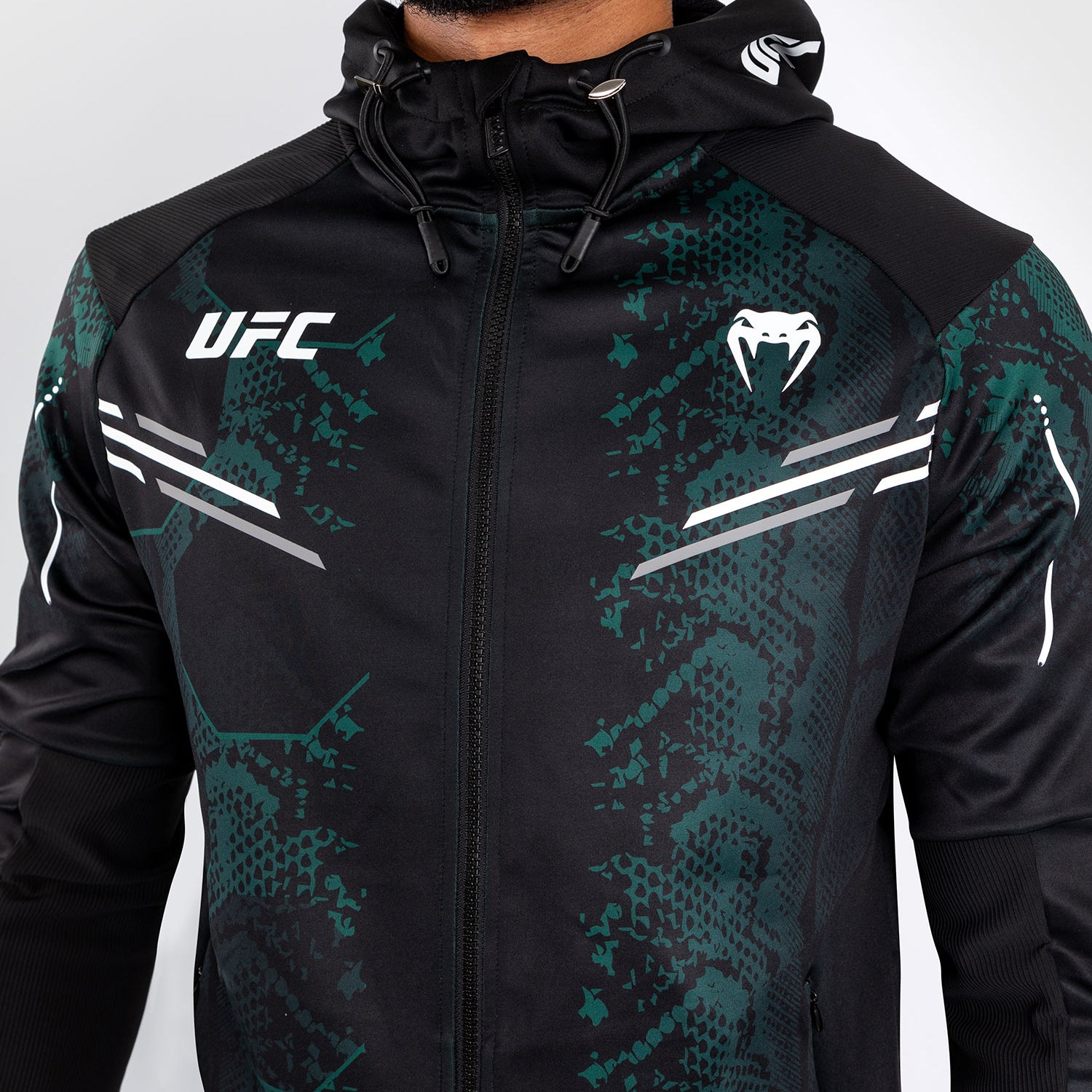 ufc-adrenaline-by-venum-authentic-fight-night-walkout-hoodie-herren-emerald-edit image 5