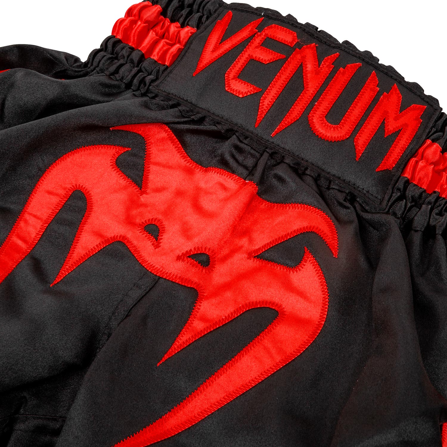 venum-bangkok-inferno-muay-thai-shorts-kinder-schwarz-rot image 3