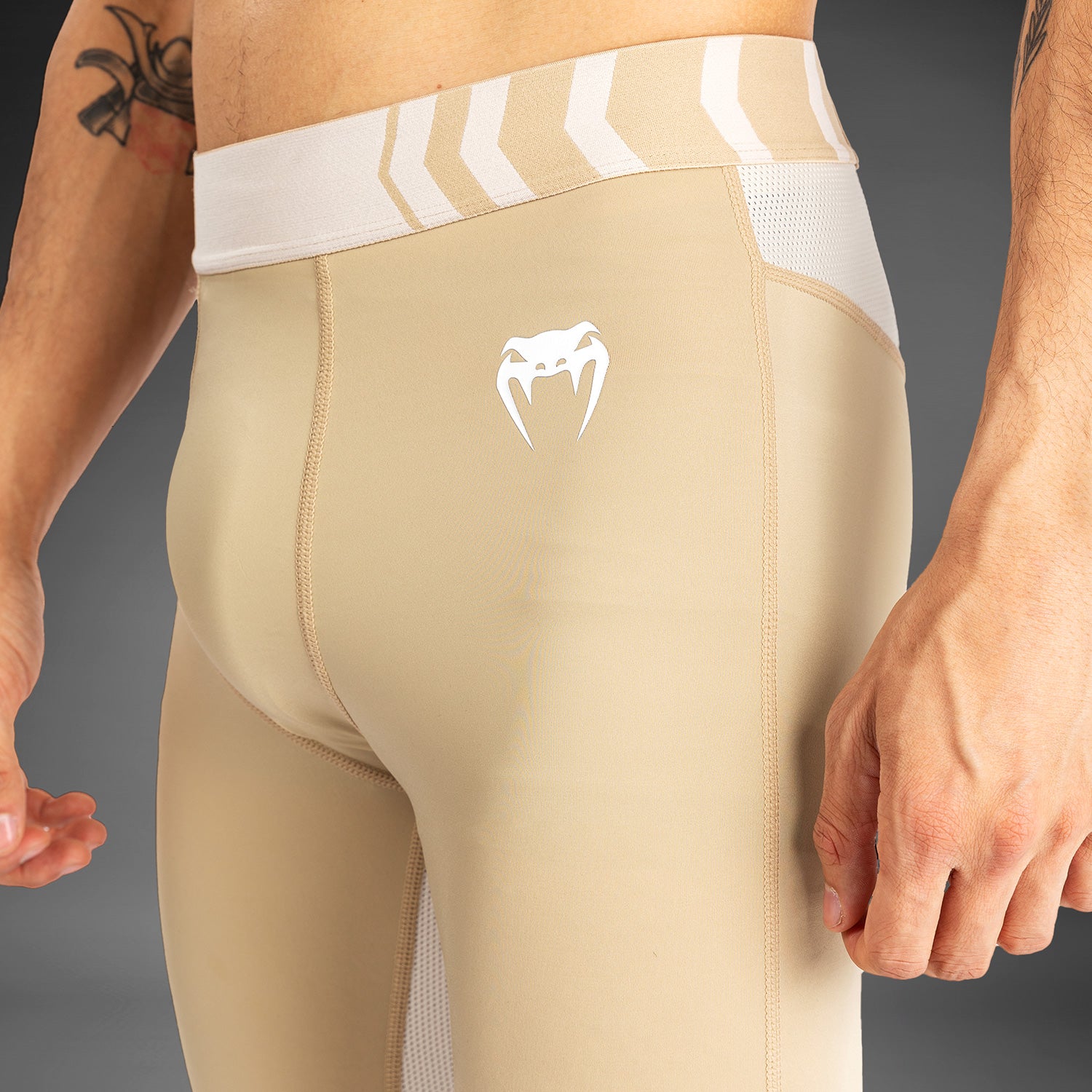 venum-tempest-herren-spats-kompressionshose-beige-sand image 7