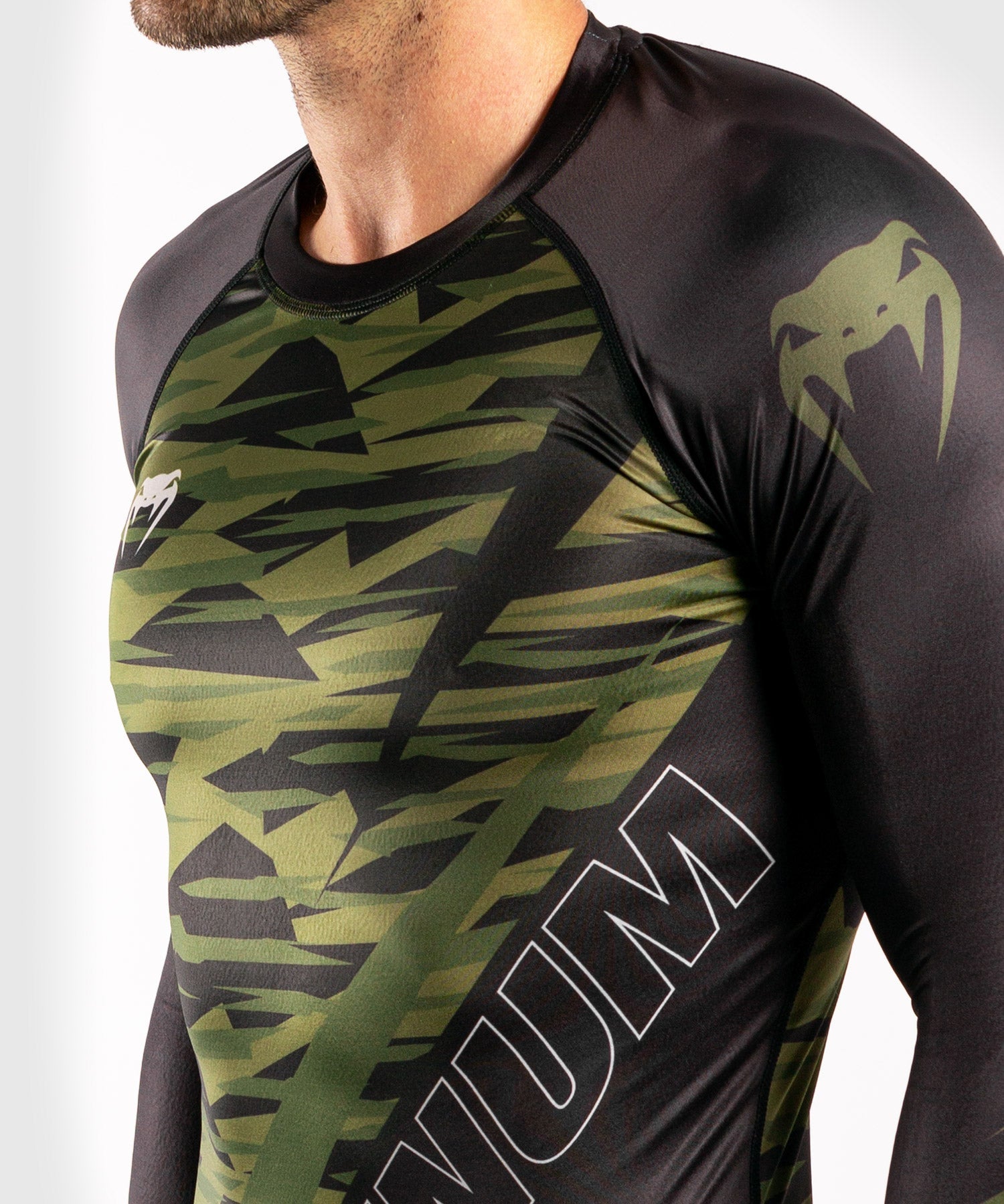 venum-contender-5-0-rashguard-lange-rmel-khaki-camo image 5