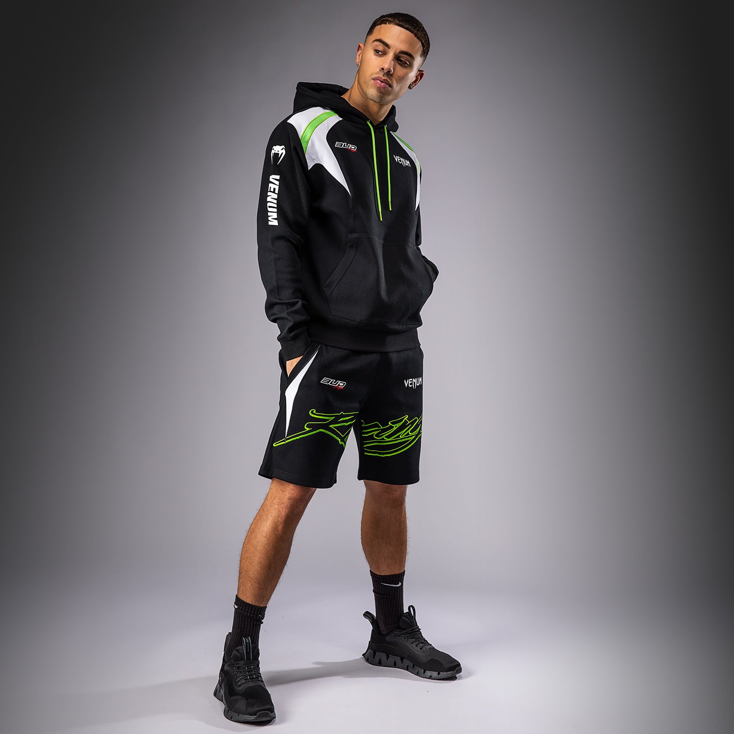 venum-x-bud-racing-hoodie-herren-schwarz-wei-limettengr-n image 3