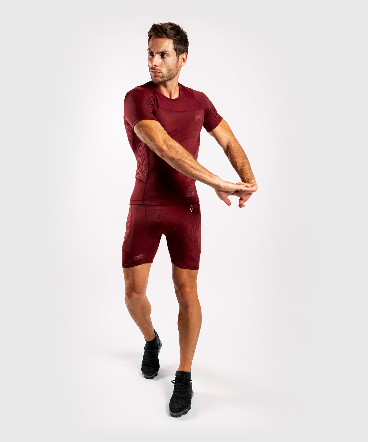 venum-g-fit-kompressions-shorts-herren-burgundrot image 5