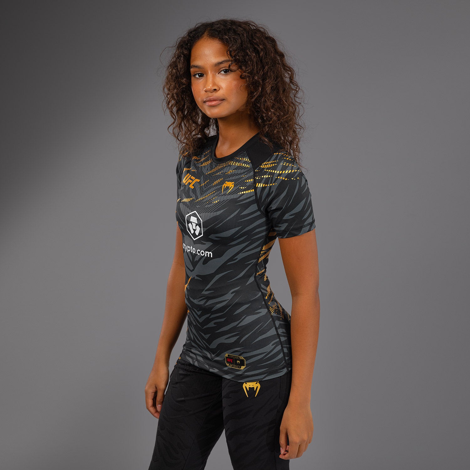 ufc-fusion-by-venum-authentic-fight-night-damen-rashguard-kurzarm-champion image 3