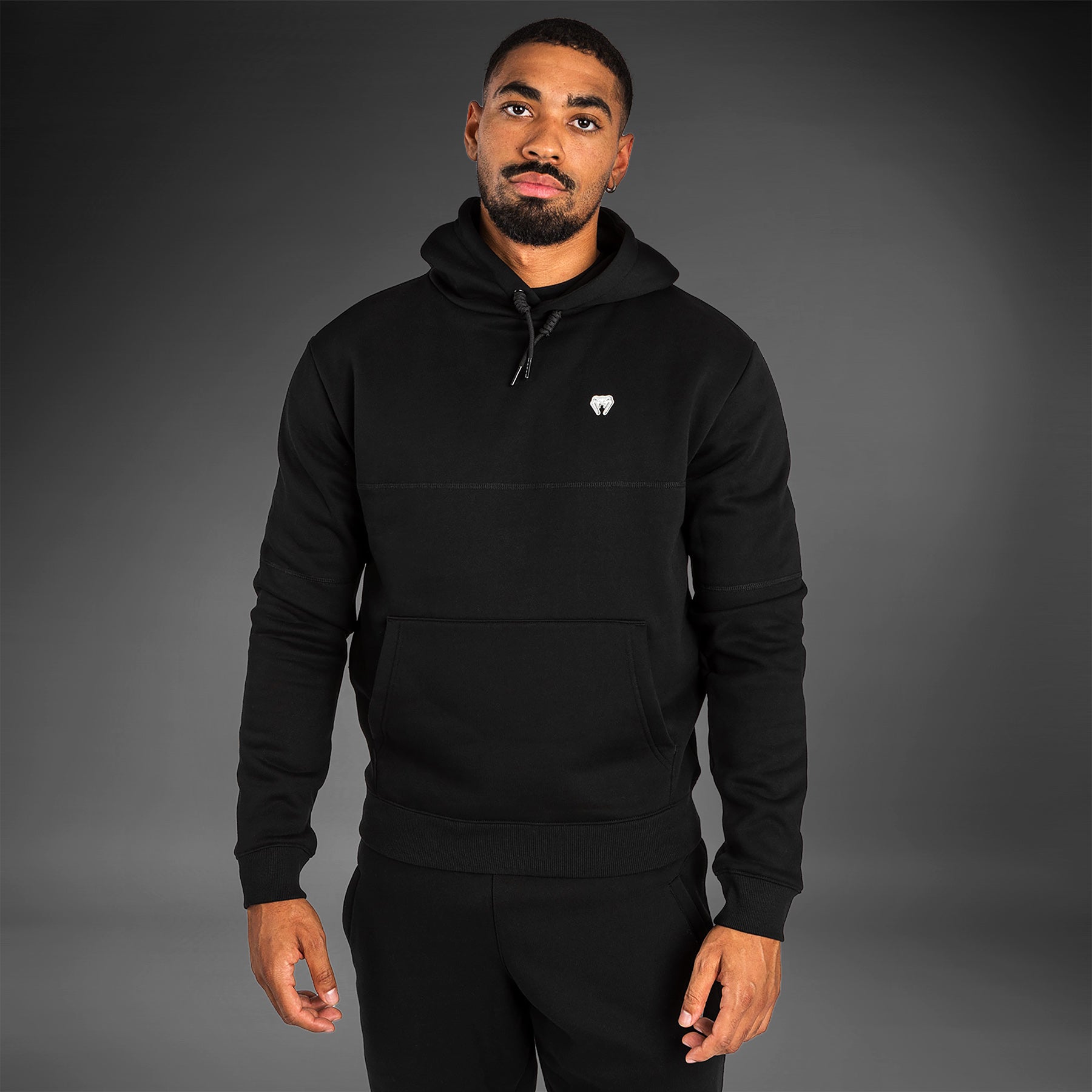 venum-silent-power-hoodie-schwarz image 1