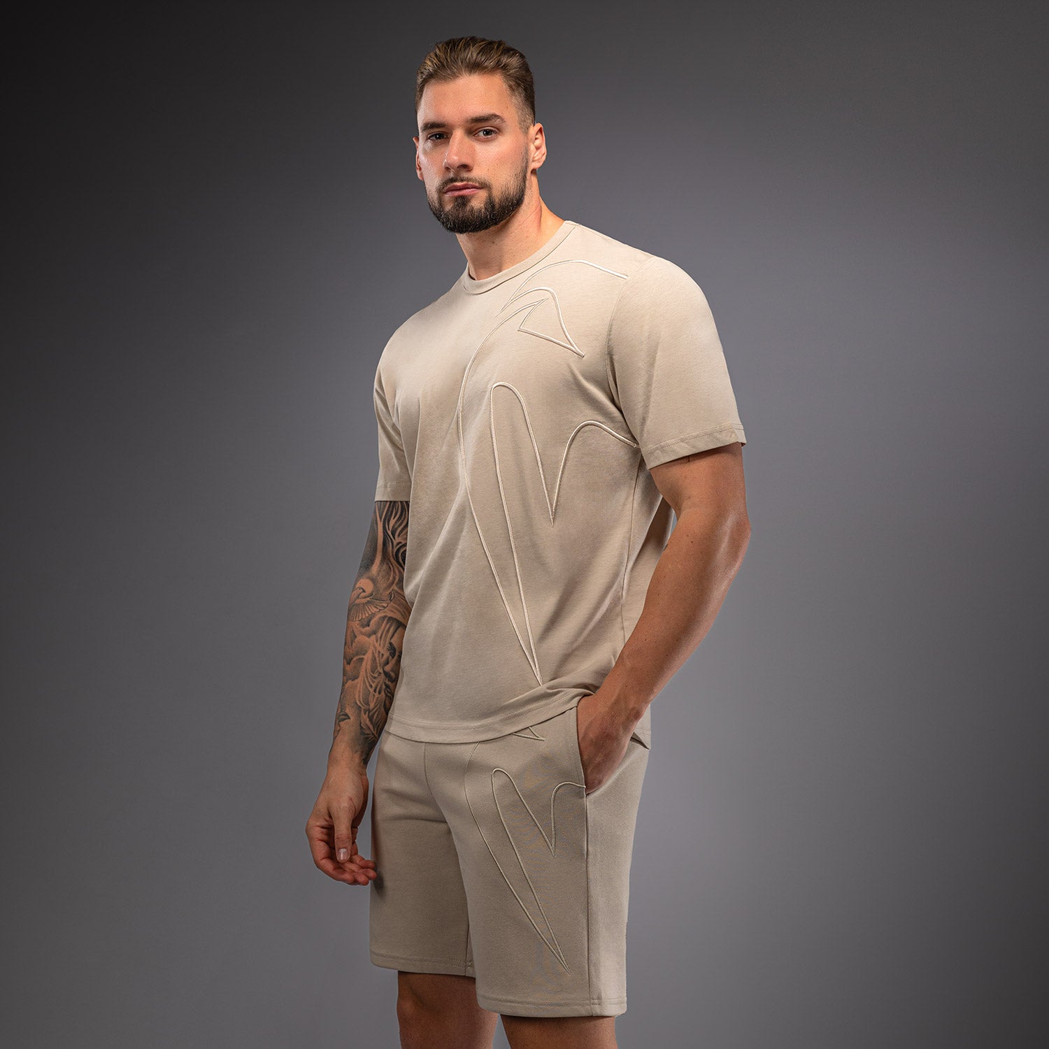 venum-giant-3d-t-shirt-hellbeige image 4