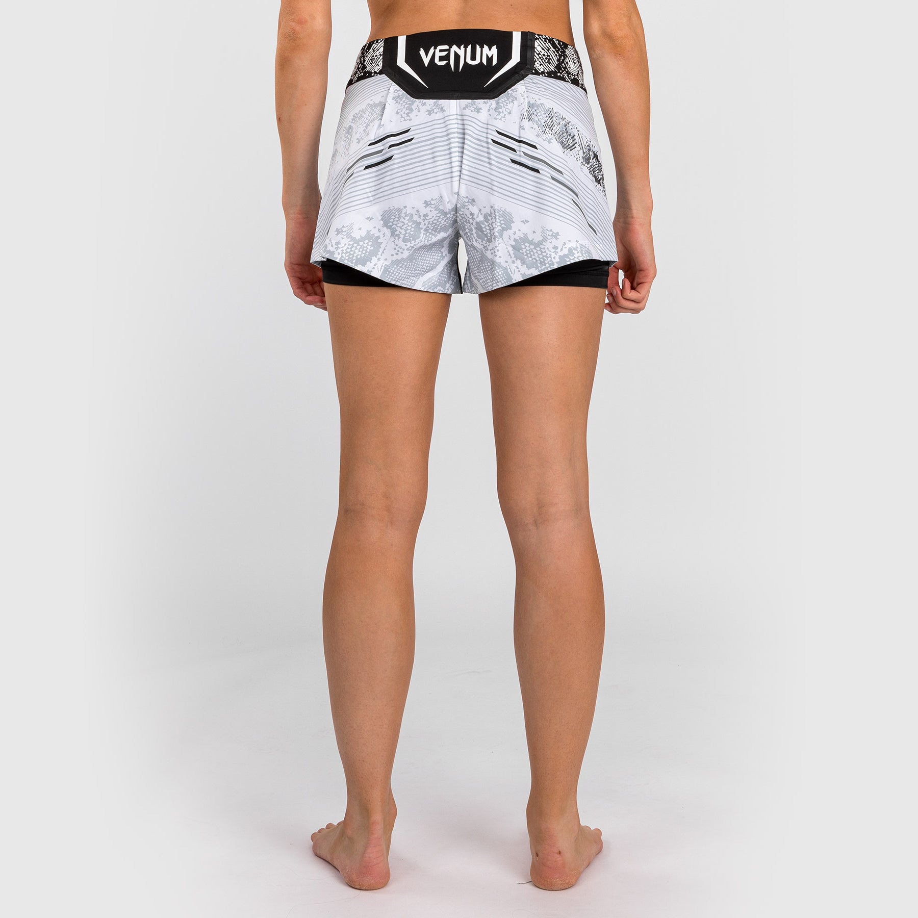 venum-ufc-adrenaline-authentic-fight-night-kampfshorts-damen-wei image 2