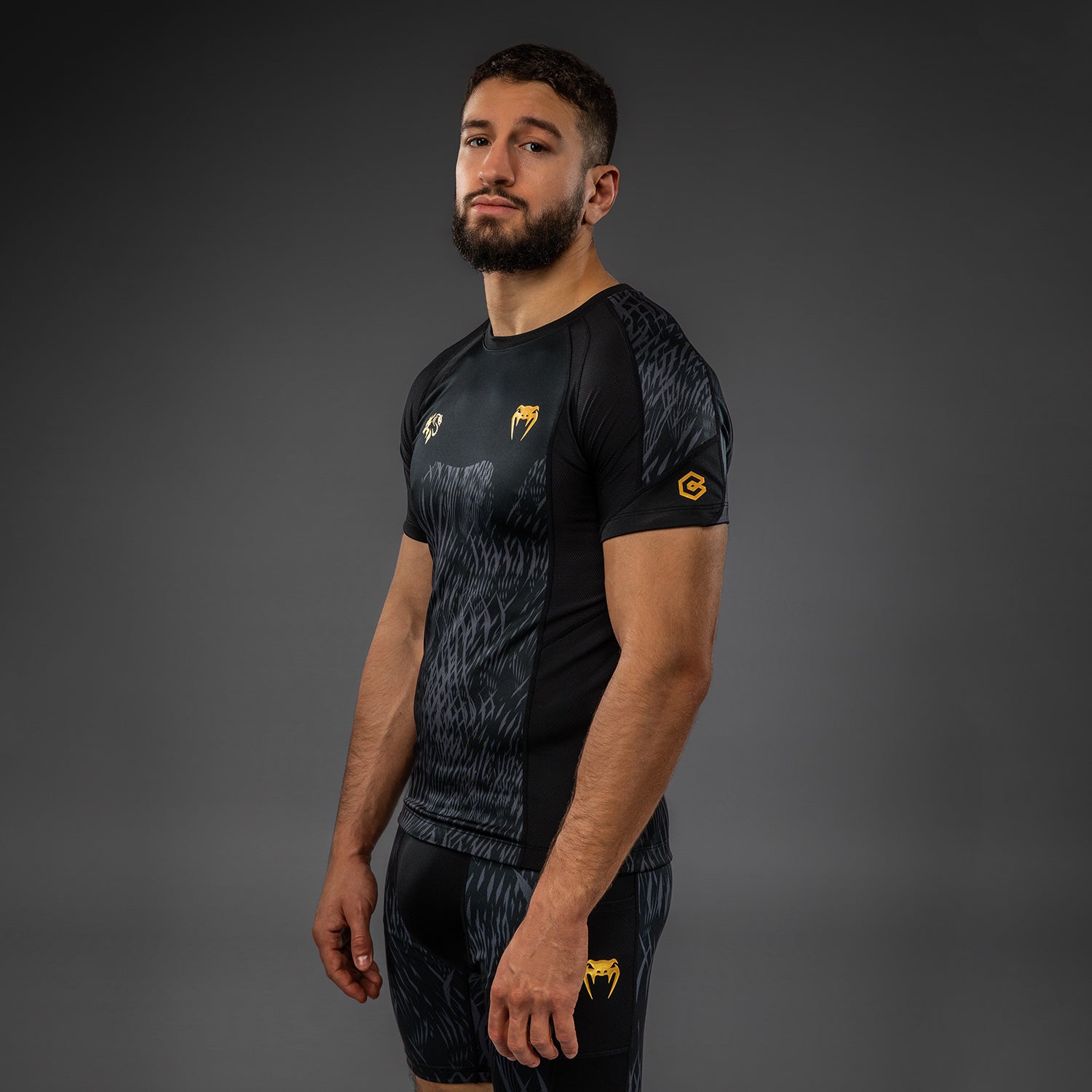 venum-x-chimaev-kurzarm-rashguard-schwarz-grau image 2