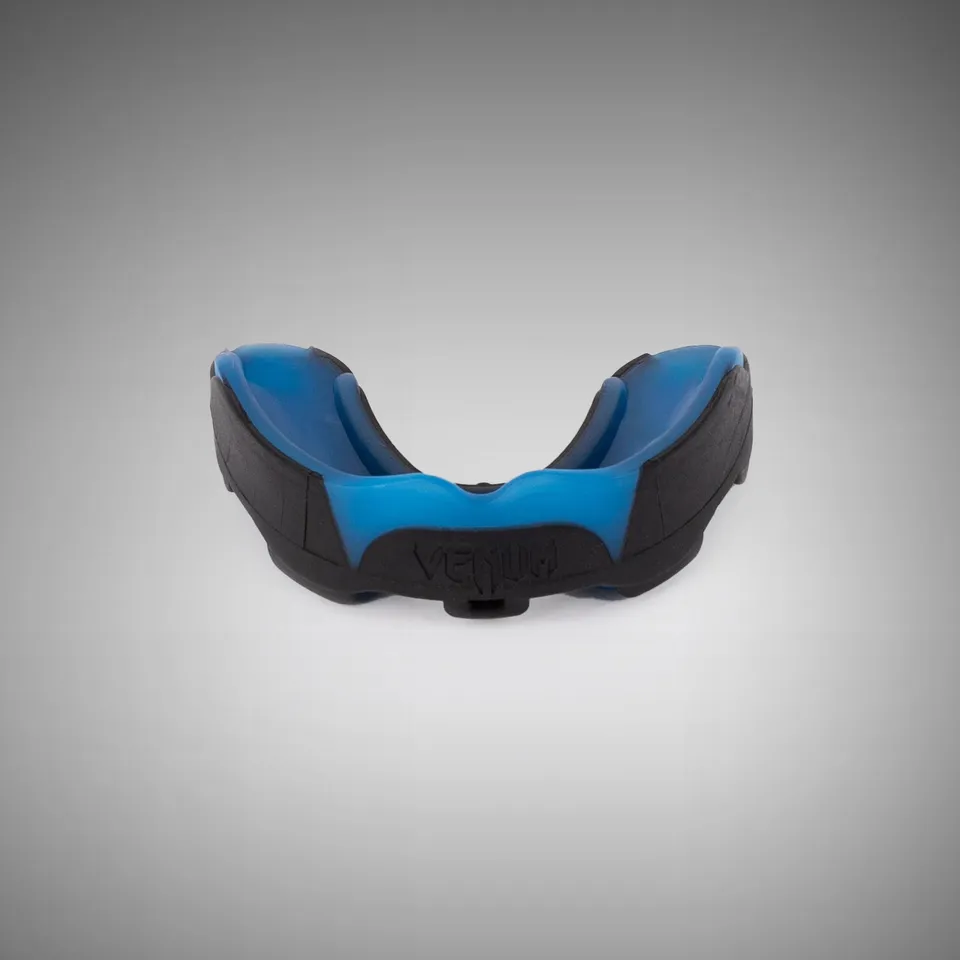 venum-predator-mundschutz-mit-ohne-riemen-schwarz-blau image 1
