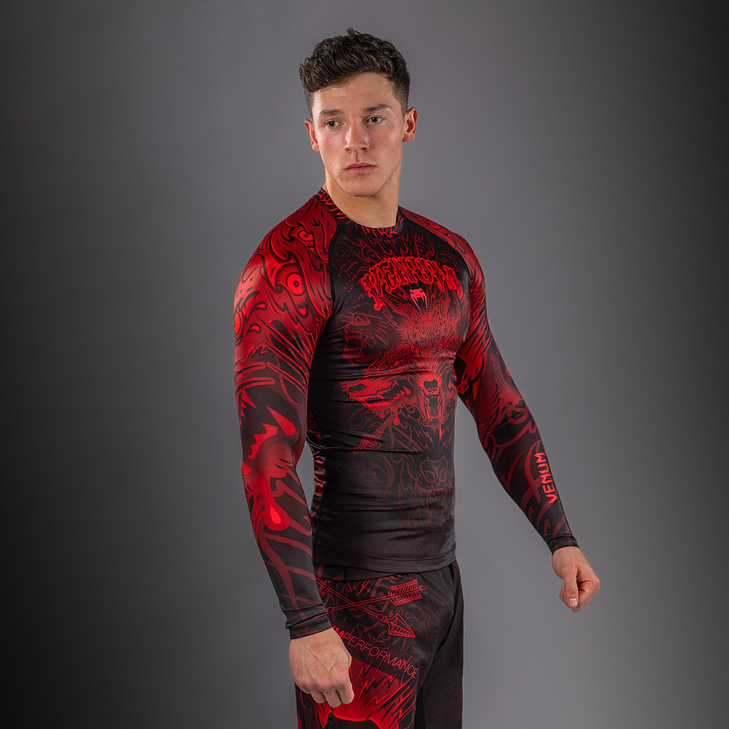 venum-wolf-atak-langarm-rashguard-schwarz-rot image 4