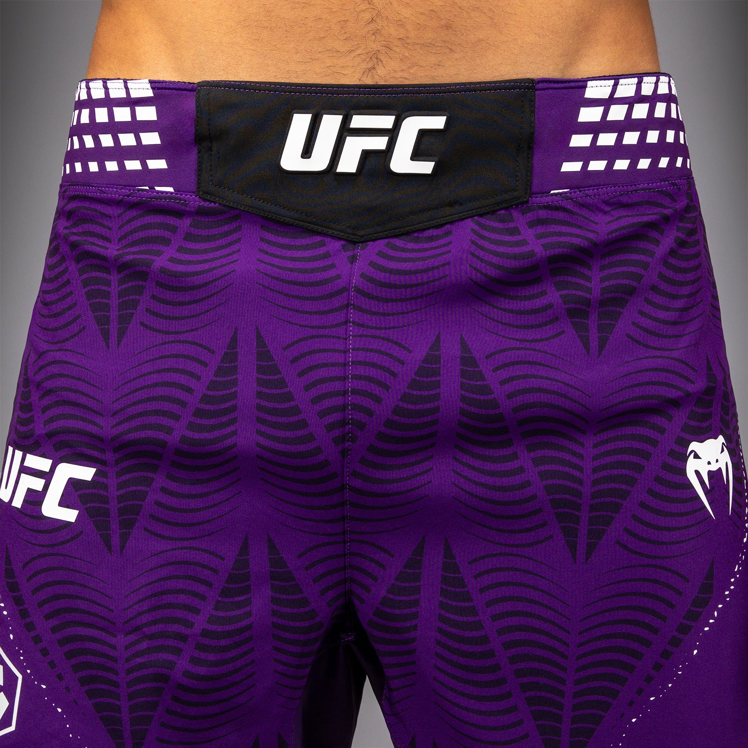 venum-ufc-zenith-authentic-fight-night-fight-short-herren-kurze-passform-lila image 6